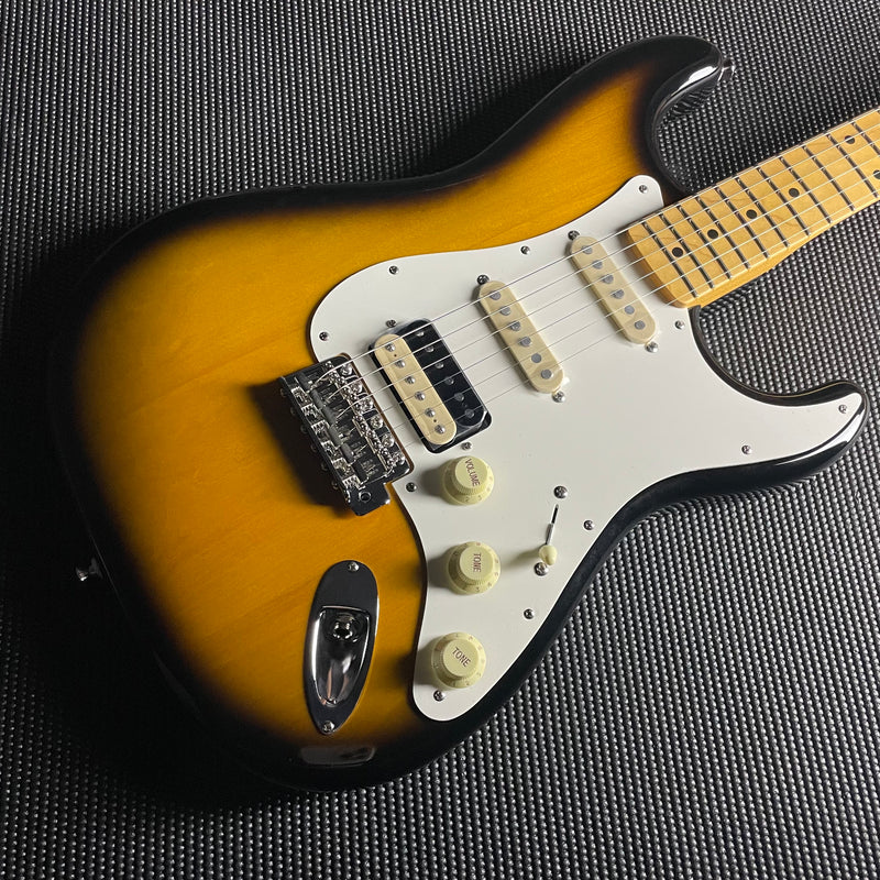 Fender JV Modified '50s Stratocaster HSS, Maple Fingerboard- 2-Color Sunburst (JV004173) - Metronome Music Inc.