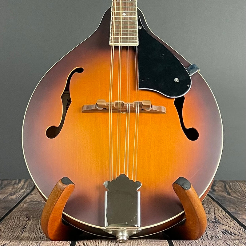 Fender PM-180E Mandolin, Walnut Fingerboard- Aged Cognac Burst