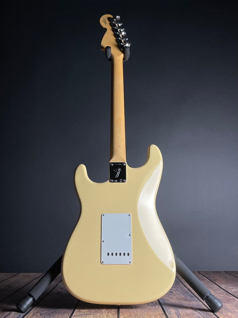 Fender Custom Shop Yngwie Malmsteen Signature Stratocaster, Scalloped Maple Fingerboard- Vintage White (SOLD) - Metronome Music Inc.