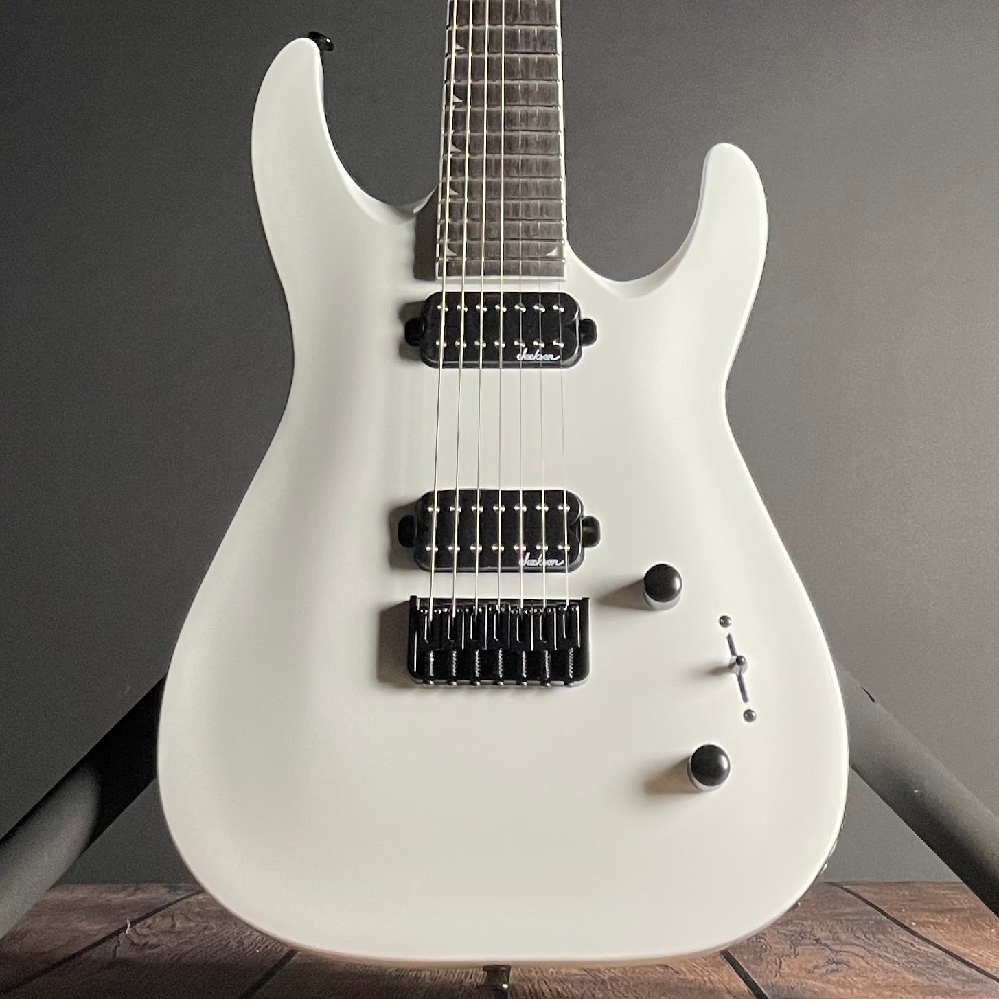 Jackson JS Series Dinky Arch Top, JS32-7 DKA, HT- Snow White