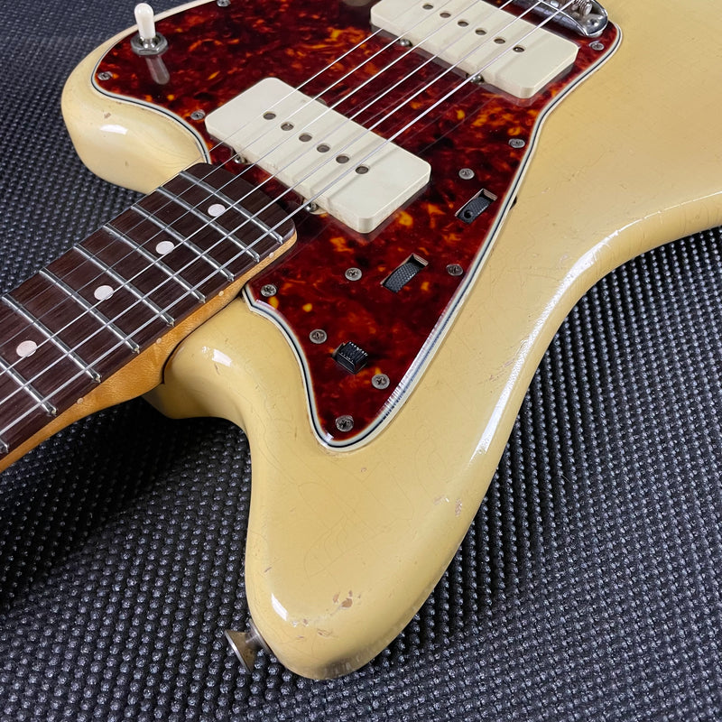 Fender Jazzmaster w/OHSC, All-Original- Blond (1961) - Metronome Music Inc.