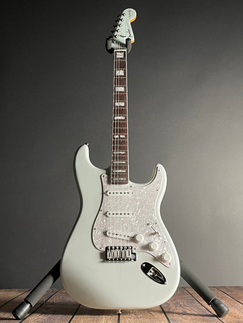 Fender Kenny Wayne Shepherd Stratocaster, Rosewood- Transparent Faded Sonic Blue (V2432017)