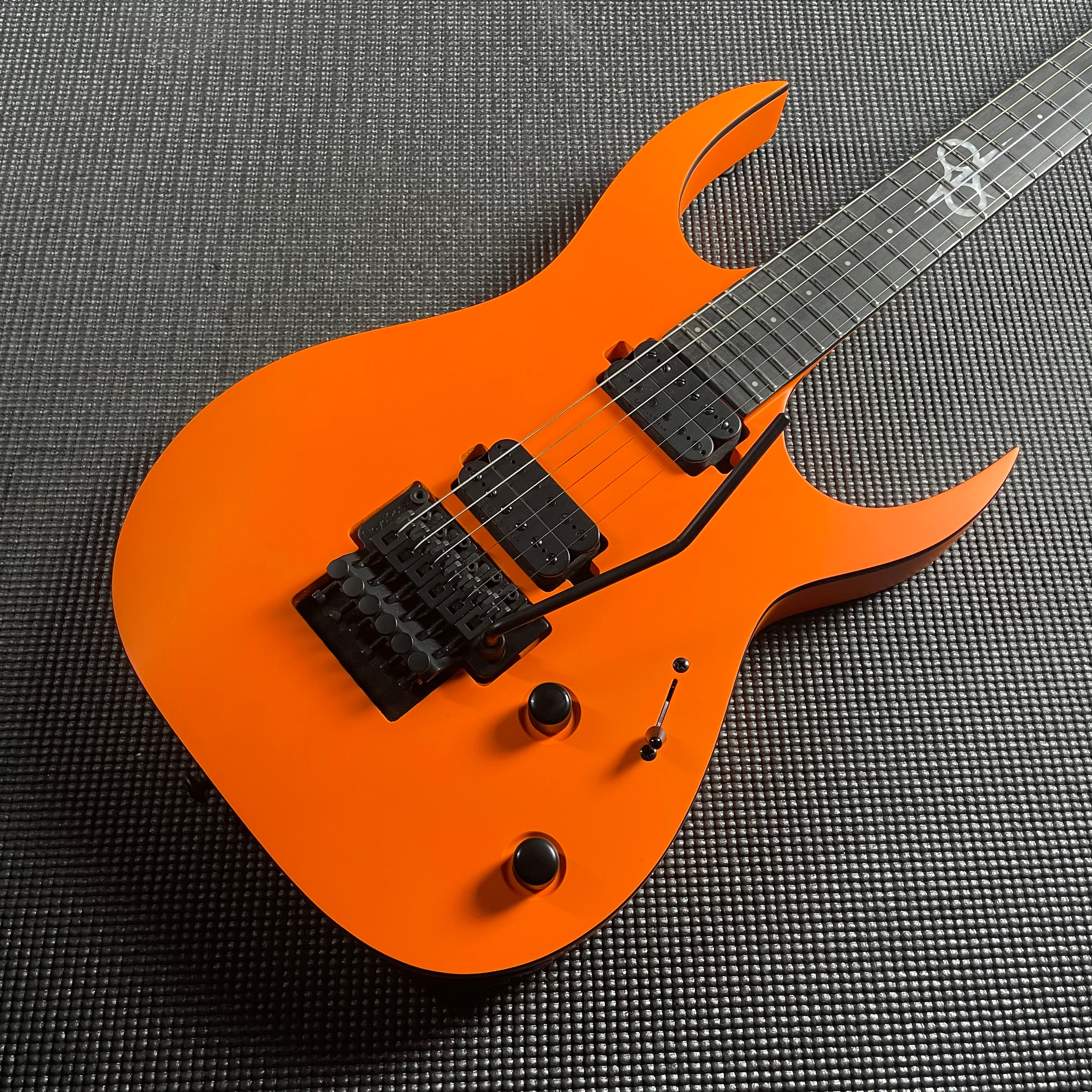 Solar Guitars Type S2.6FRON - Orange Neon Matte (Used)