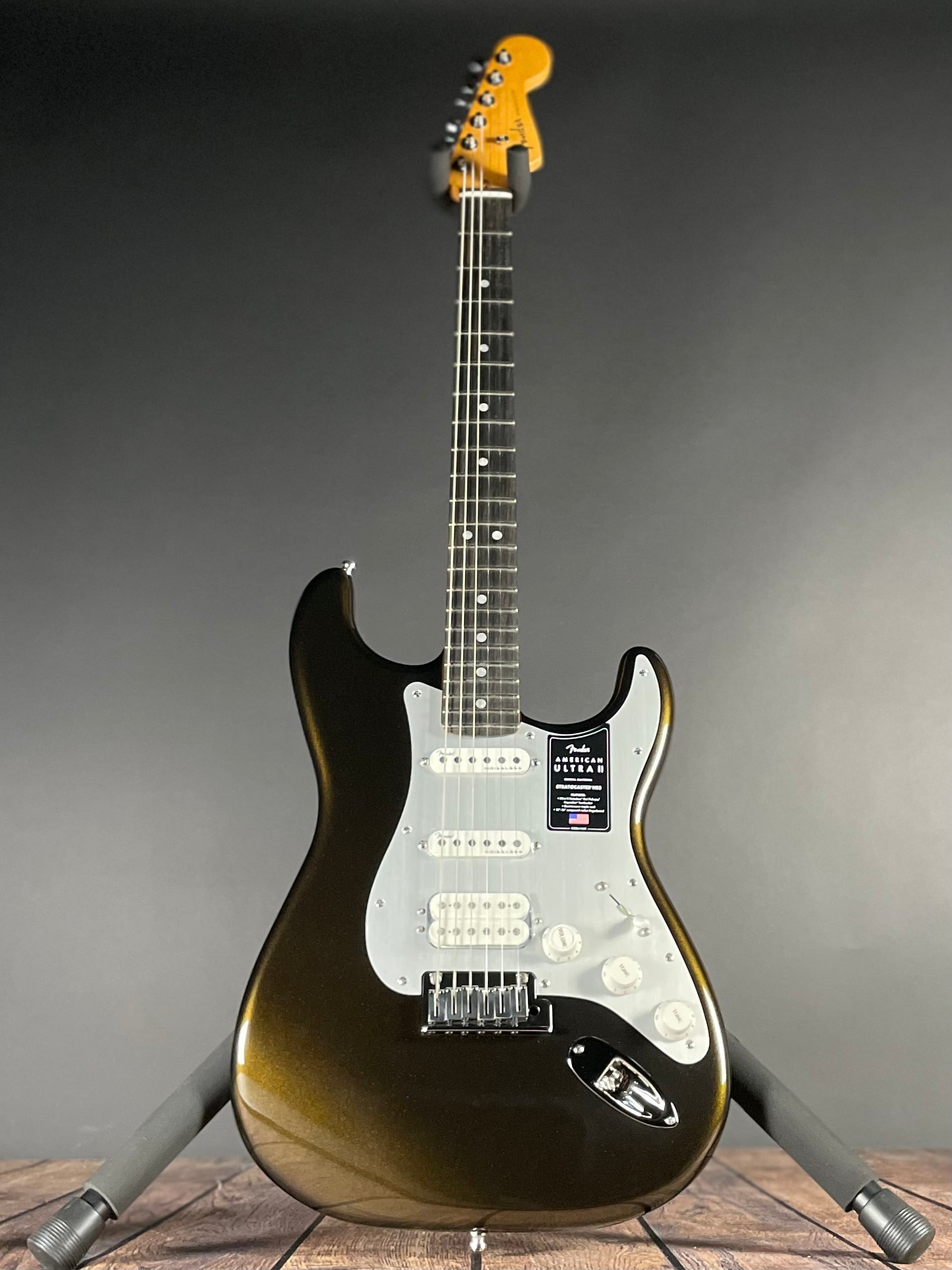 Fender American Ultra II Stratocaster HSS, Ebony- Texas Tea (8lbs 3oz)