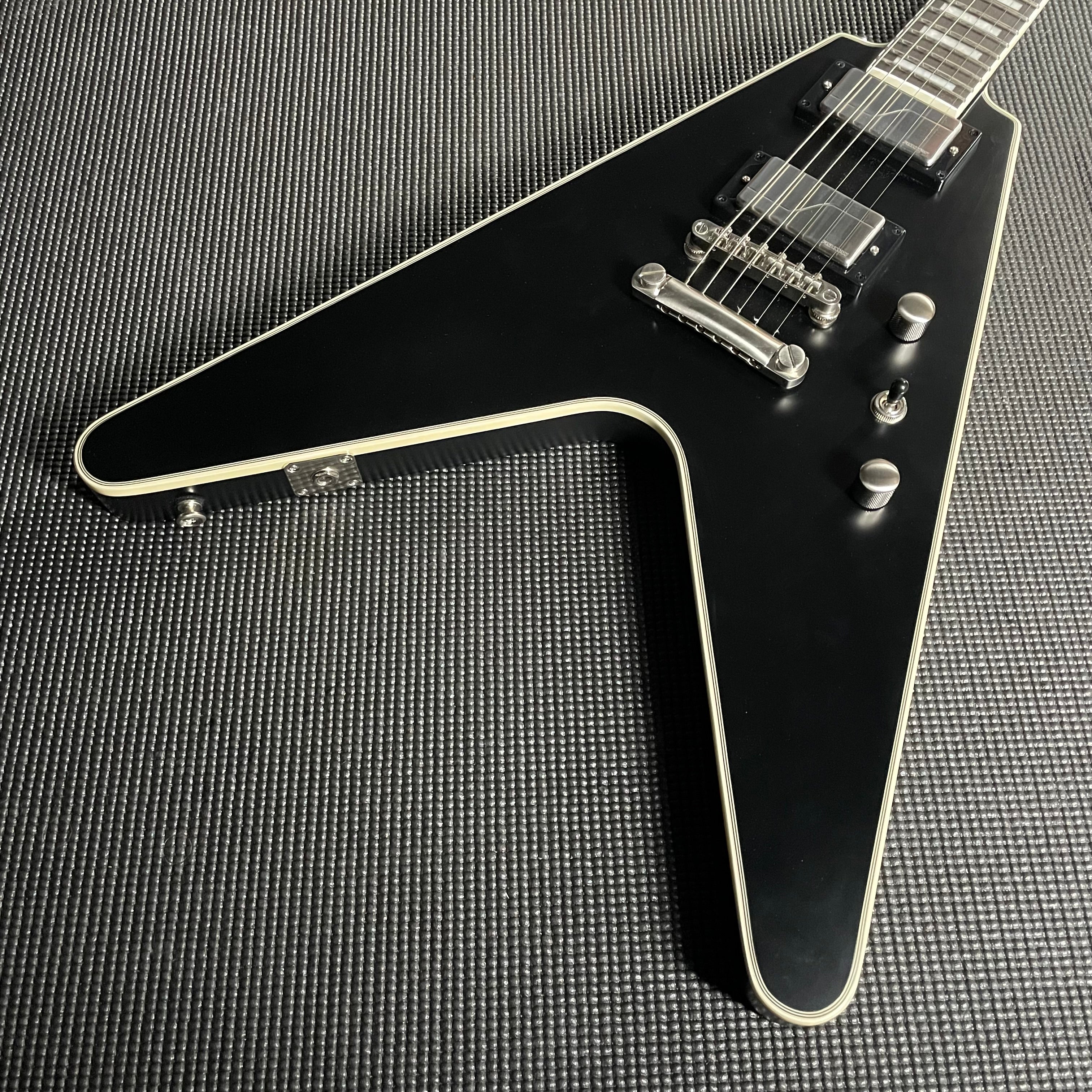 Epiphone Flying V Prophecy - Black Aged Satin