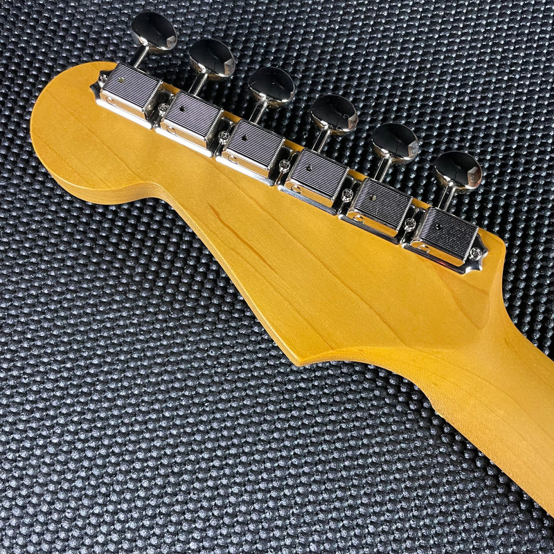 Fender JV Modified '50s Stratocaster HSS, Maple Fingerboard- 2-Color Sunburst (JV004173)