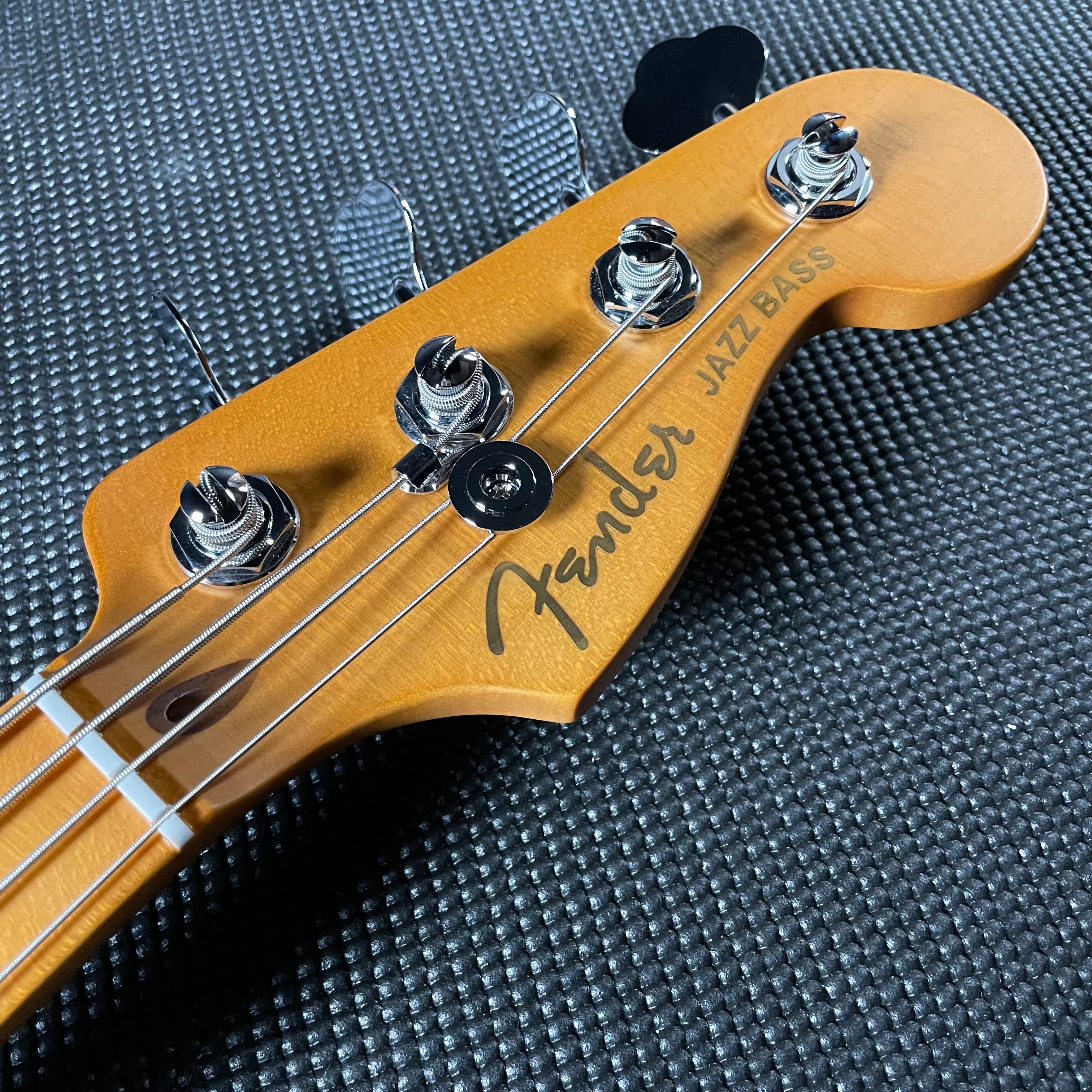 Fender American Ultra II Jazz Bass, Maple - Sinister Red