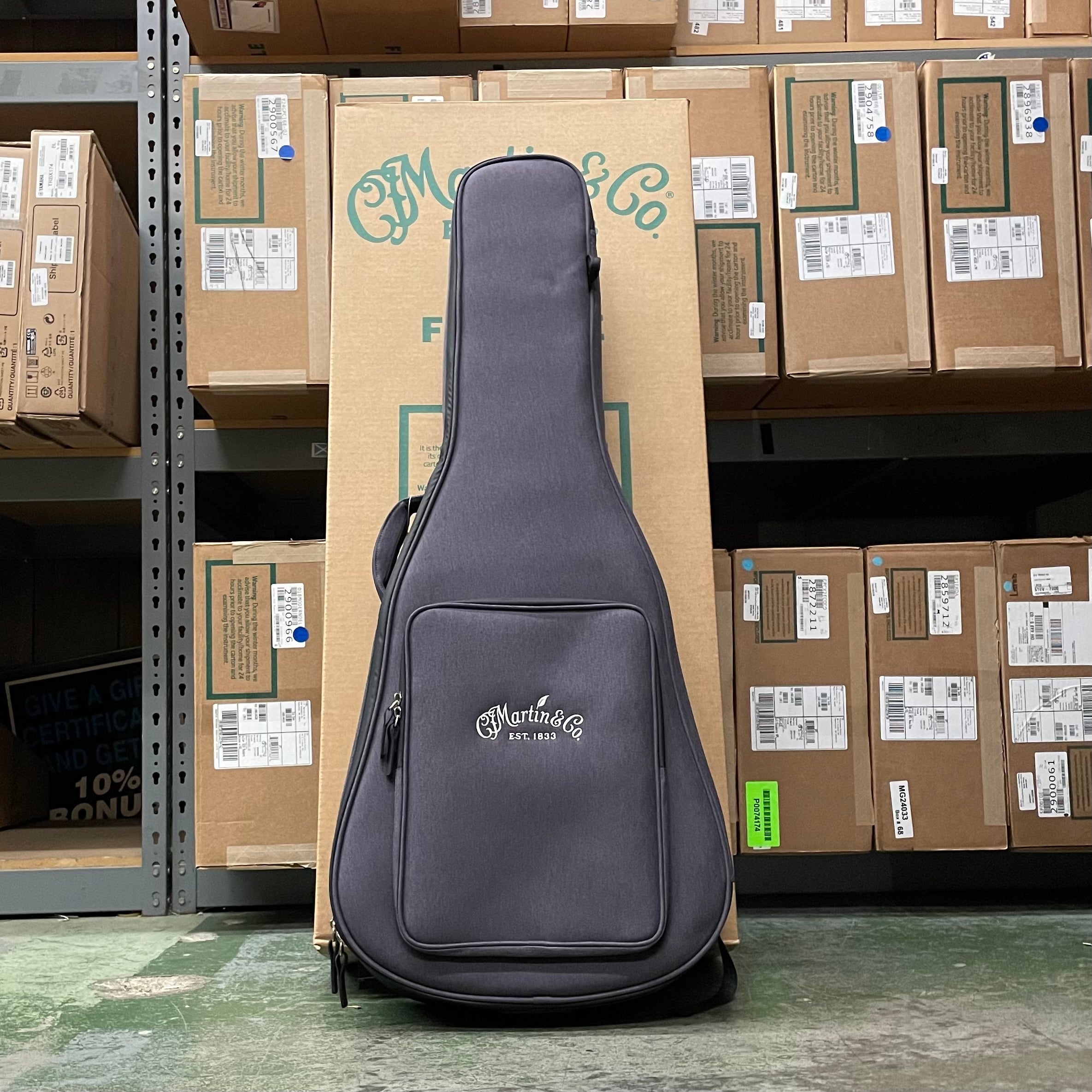 Martin 00-15M w/Soft Shell Bag - Satin Mahogany