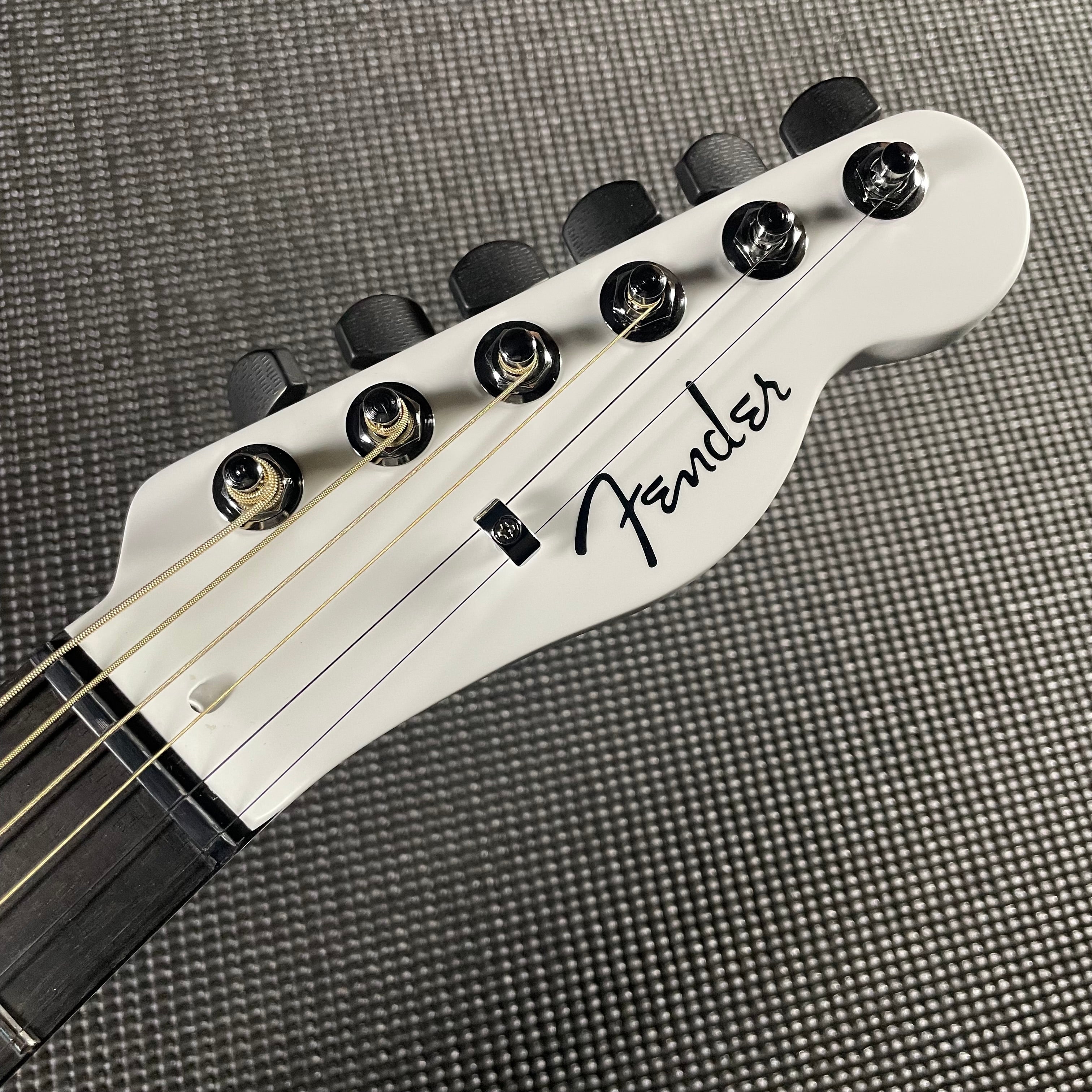 Fender Limited Edition FINNEAS American Acoustasonic Telecaster w/HSC, Ebony - Satin Arctic White