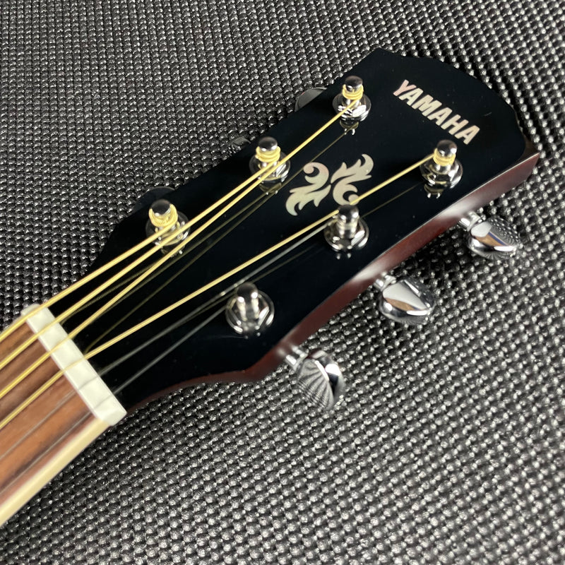 Yamaha APX600 Thinline Acoustic- Natural