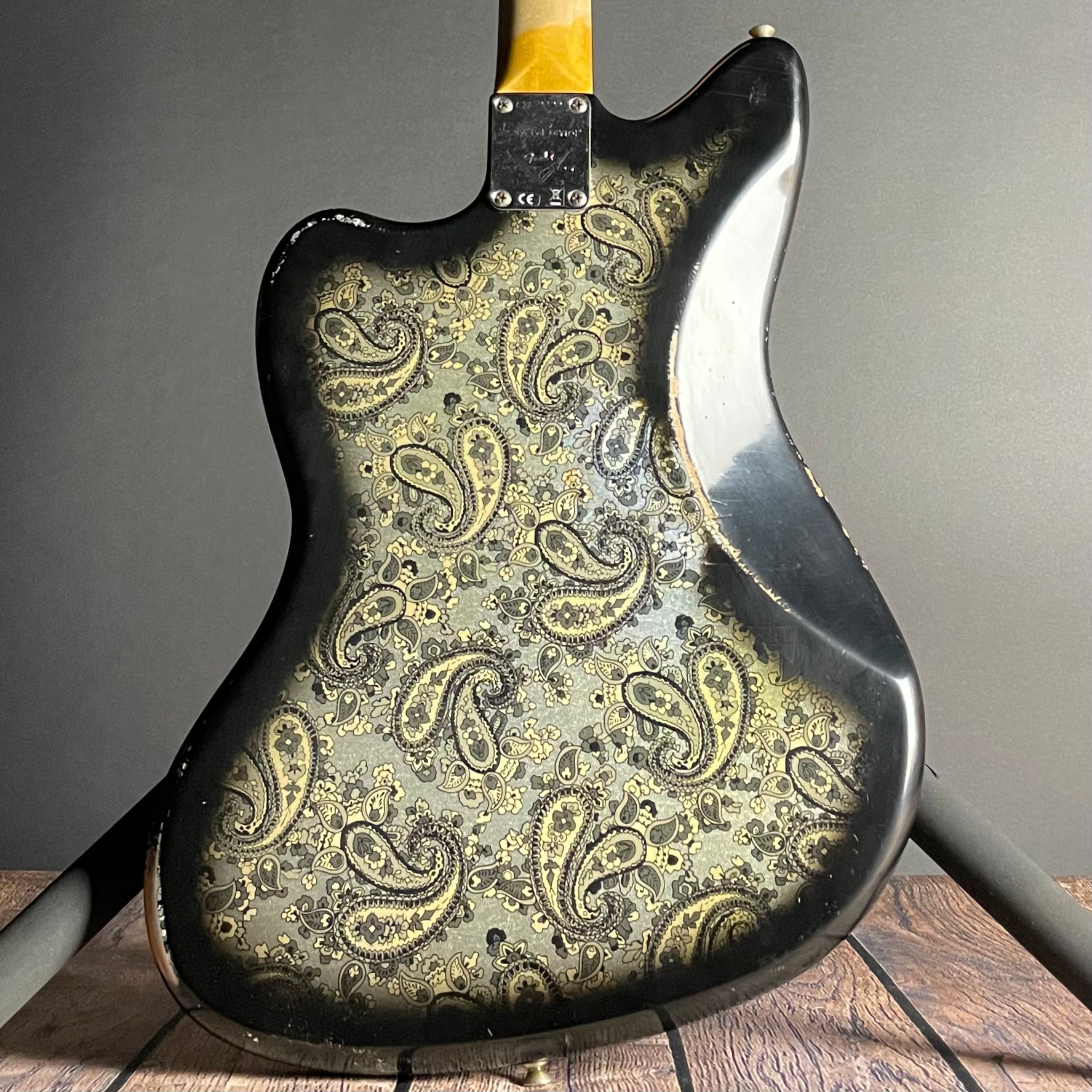 Fender Custom Shop LTD Custom Jazzmaster, Relic- Aged Black Paisley (8lbs 7oz) - Metronome Music Inc.