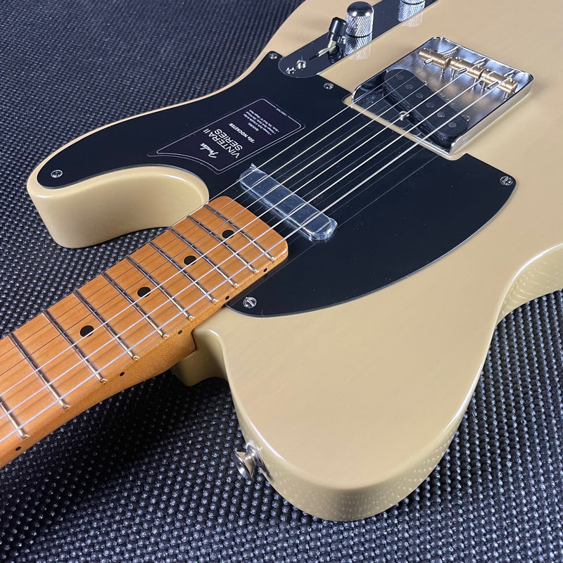 Fender Vintera II '50s Nocaster, Maple Fingerboard- Blackguard Blonde (MX23037616)