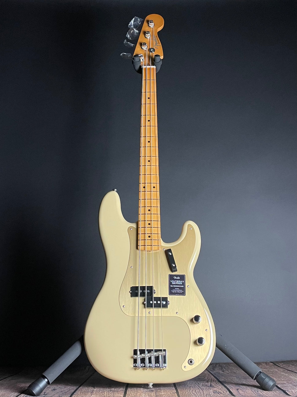 Fender Vintera II '50s Precision Bass, Maple Fingerboard- Desert