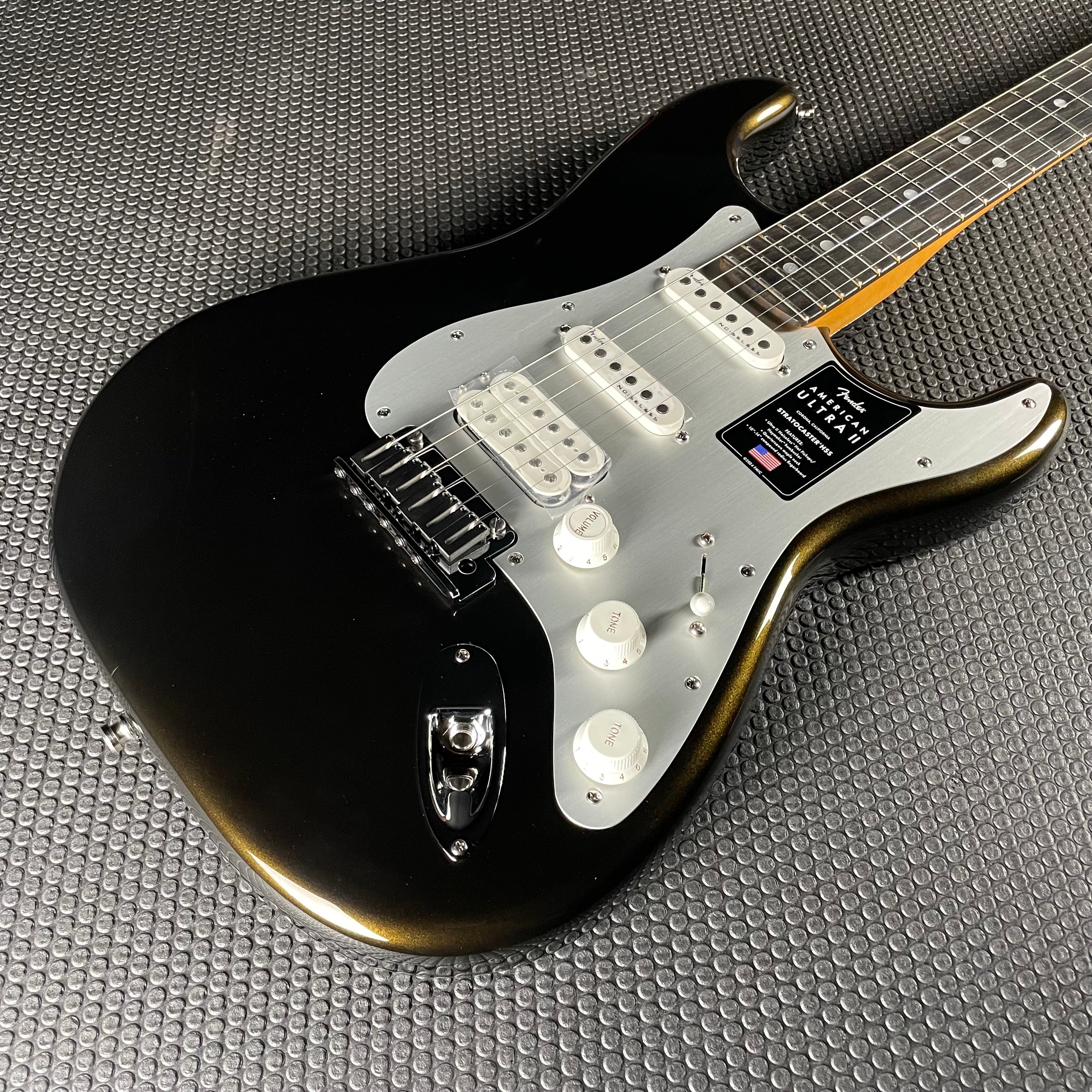 Fender American Ultra II Stratocaster HSS, Ebony- Texas Tea (8lbs 3oz)