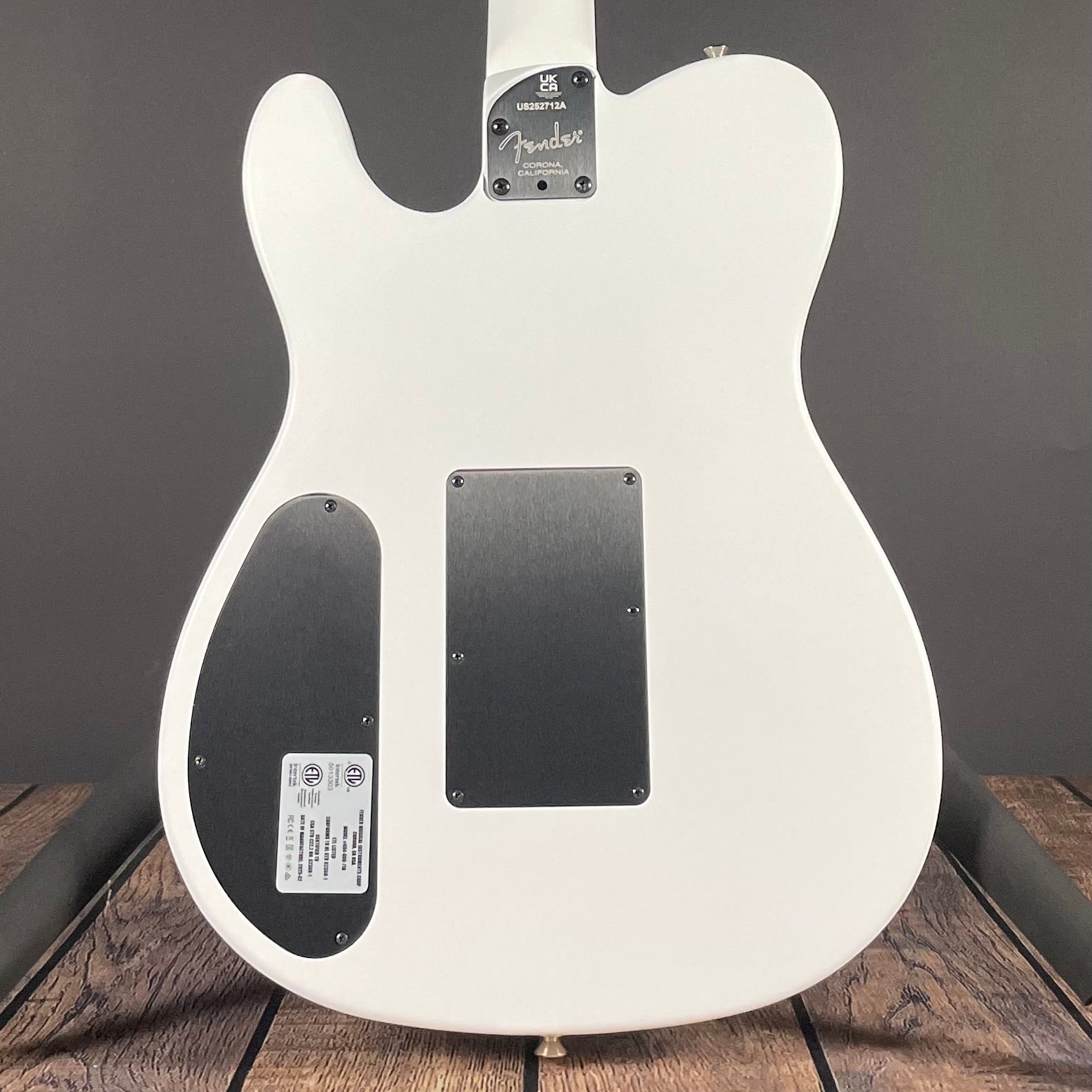 Fender Limited Edition FINNEAS American Acoustasonic Telecaster w/HSC, Ebony - Satin Arctic White