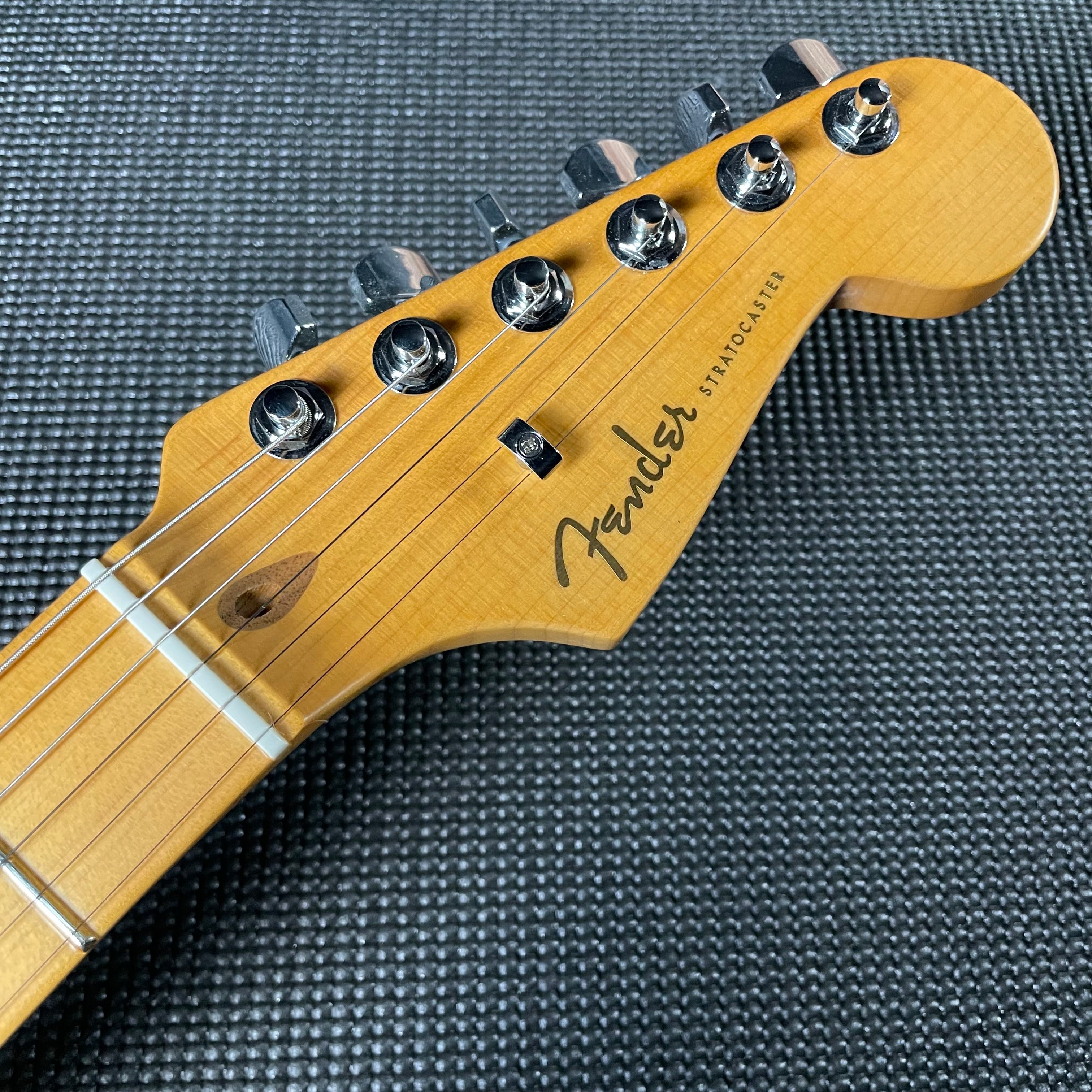 Fender American Ultra II Stratocaster, Maple - Solar Flare