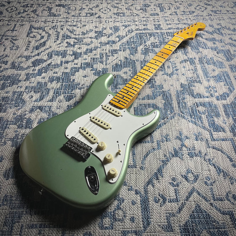 Fender Custom Shop Postmodern Stratocaster, Journeyman- Faded Aged Sage Green Metallic (7lbs 14oz)
