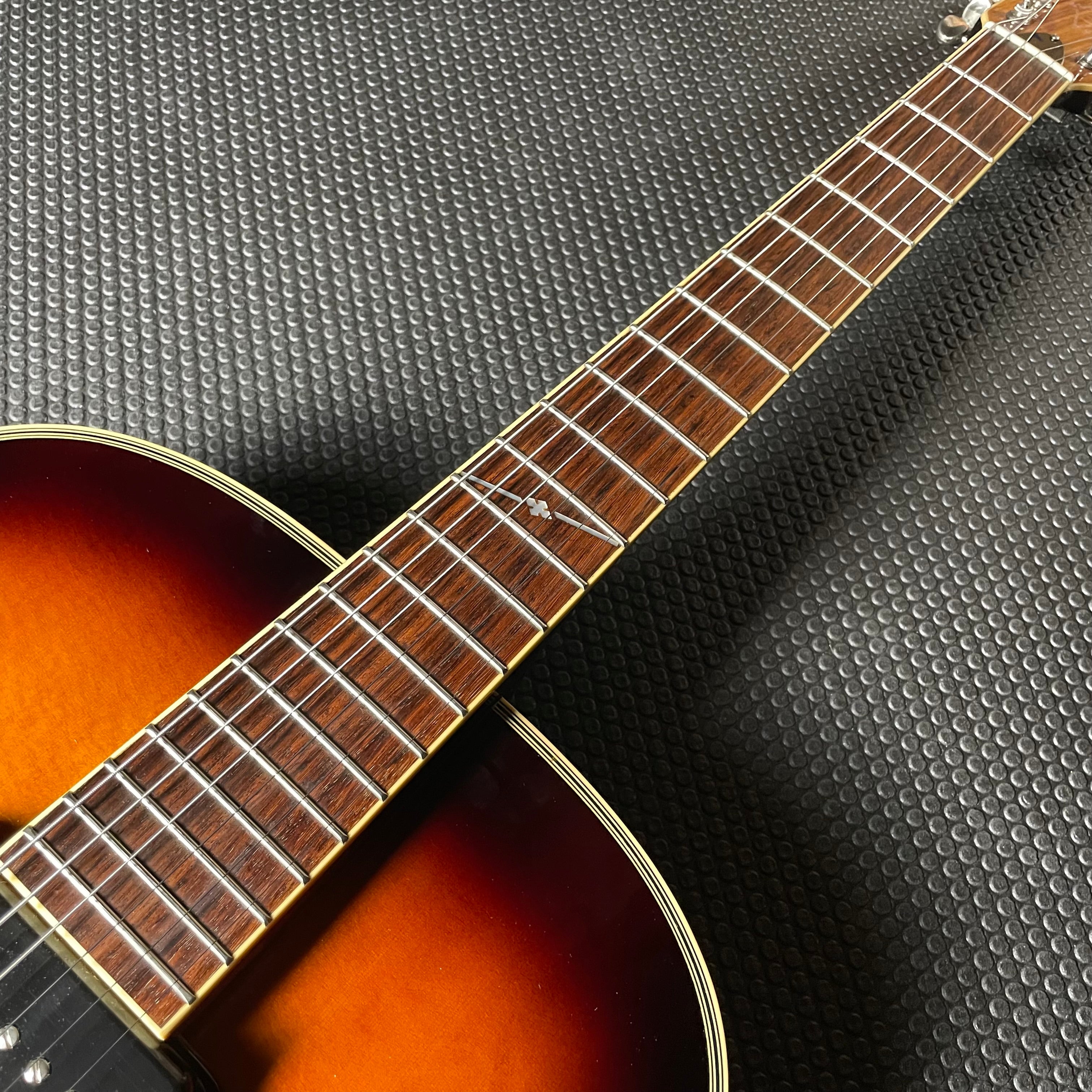 Alvarez Artist Series AD65E w/Bag - Sunburst (2010s)