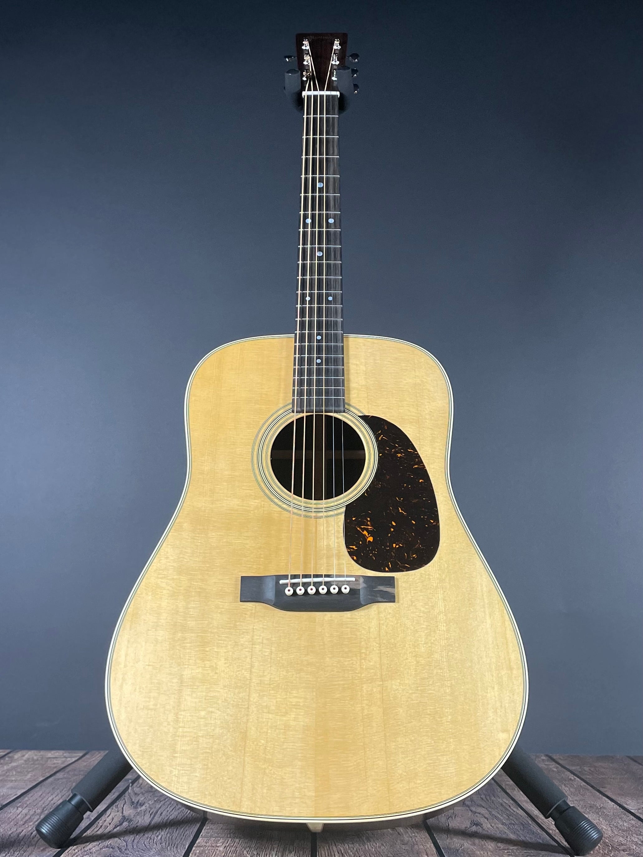 Martin Standard Series D-28 w/Hard Case - Satin Natural