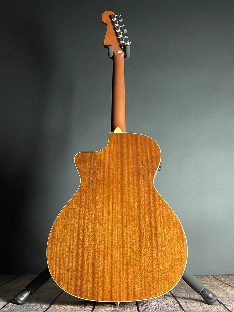 Fender Newporter Player Acoustic, Walnut Fingerboard- Natural