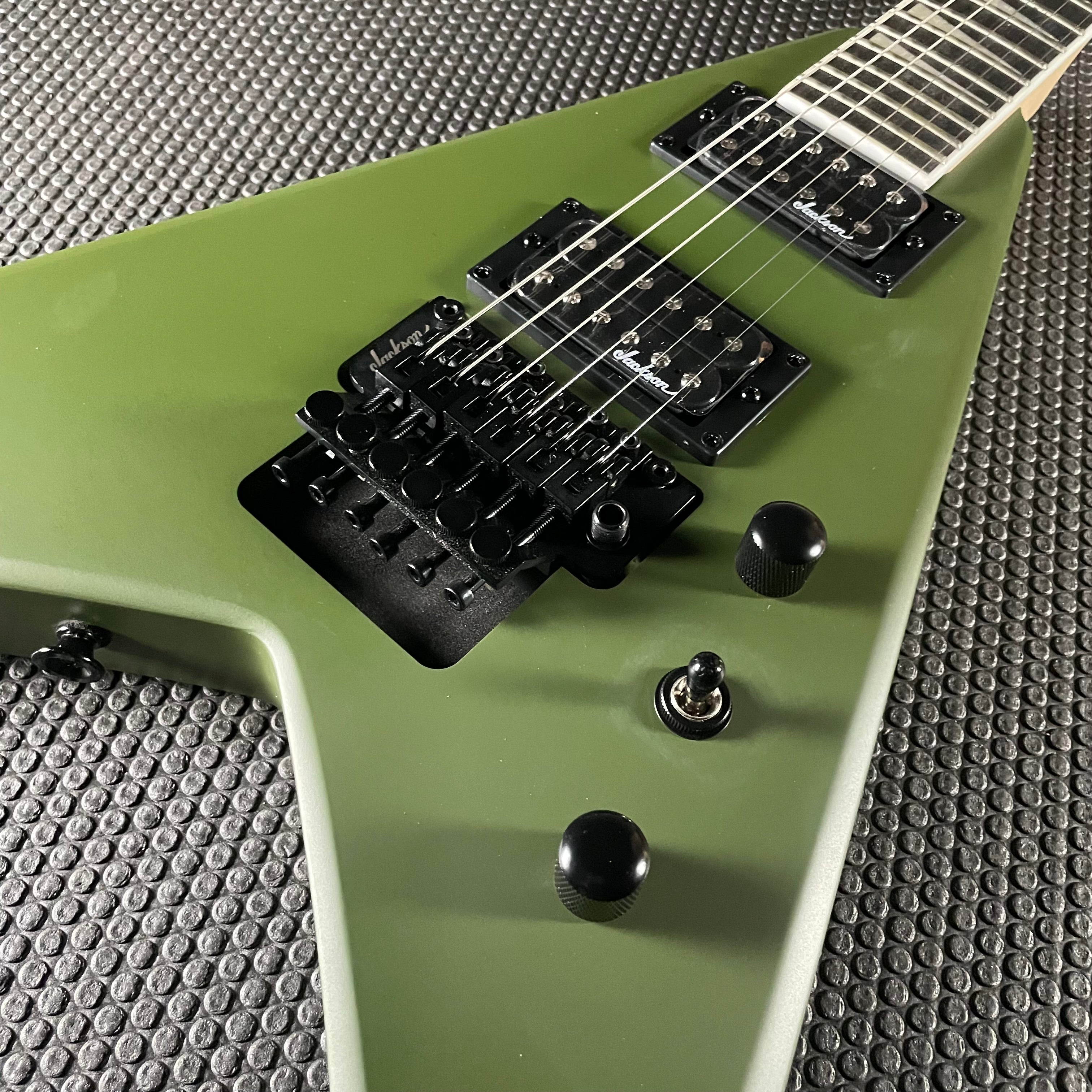 Jackson JS Series King V JS32, Amaranth- Matte Army Drab (6lbs 10oz)