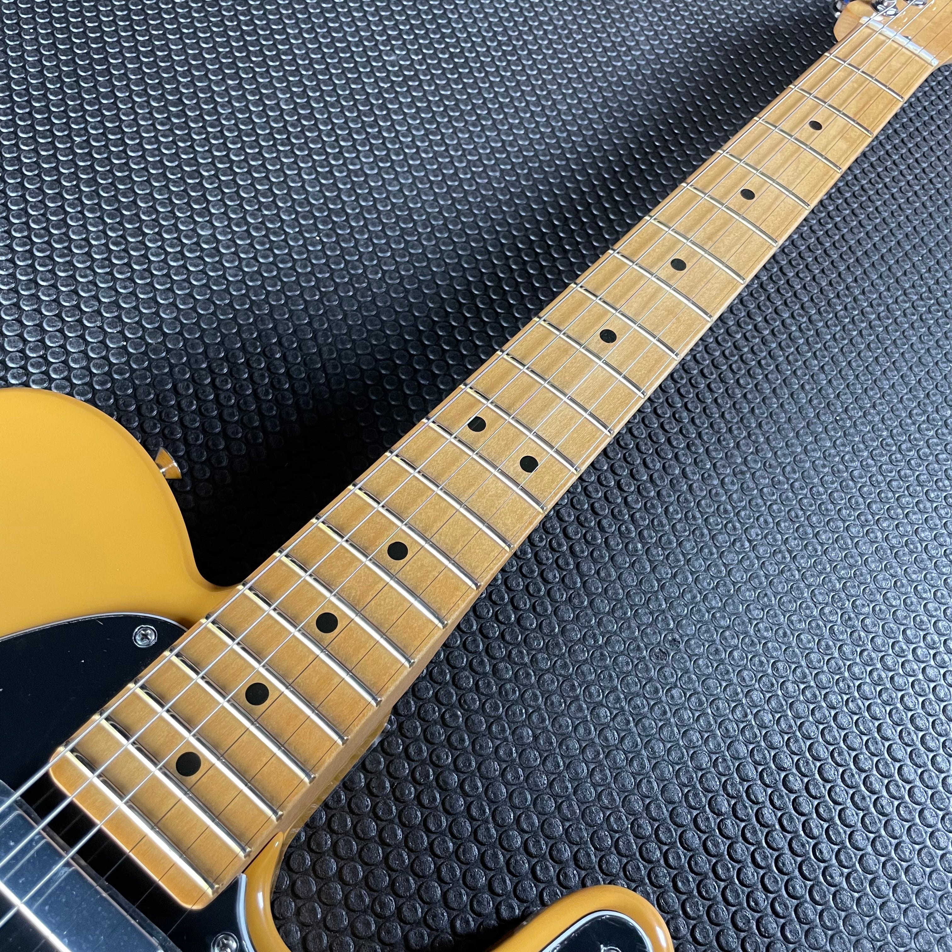 Fender Player II Telecaster- Butterscotch Blonde (5lbs 14oz)