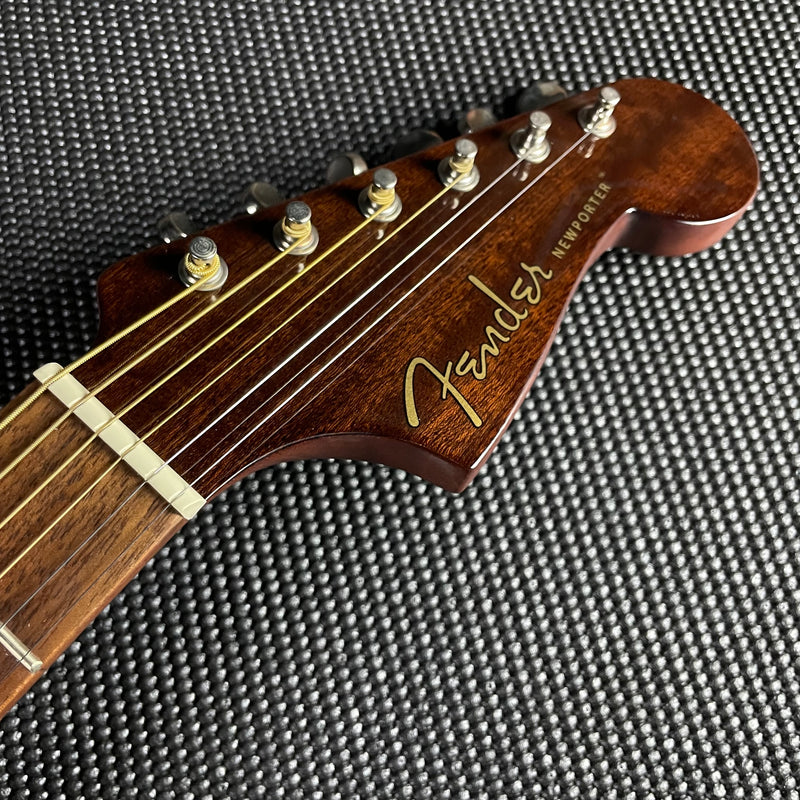 Fender Newporter Player Acoustic, Walnut Fingerboard- Sunburst