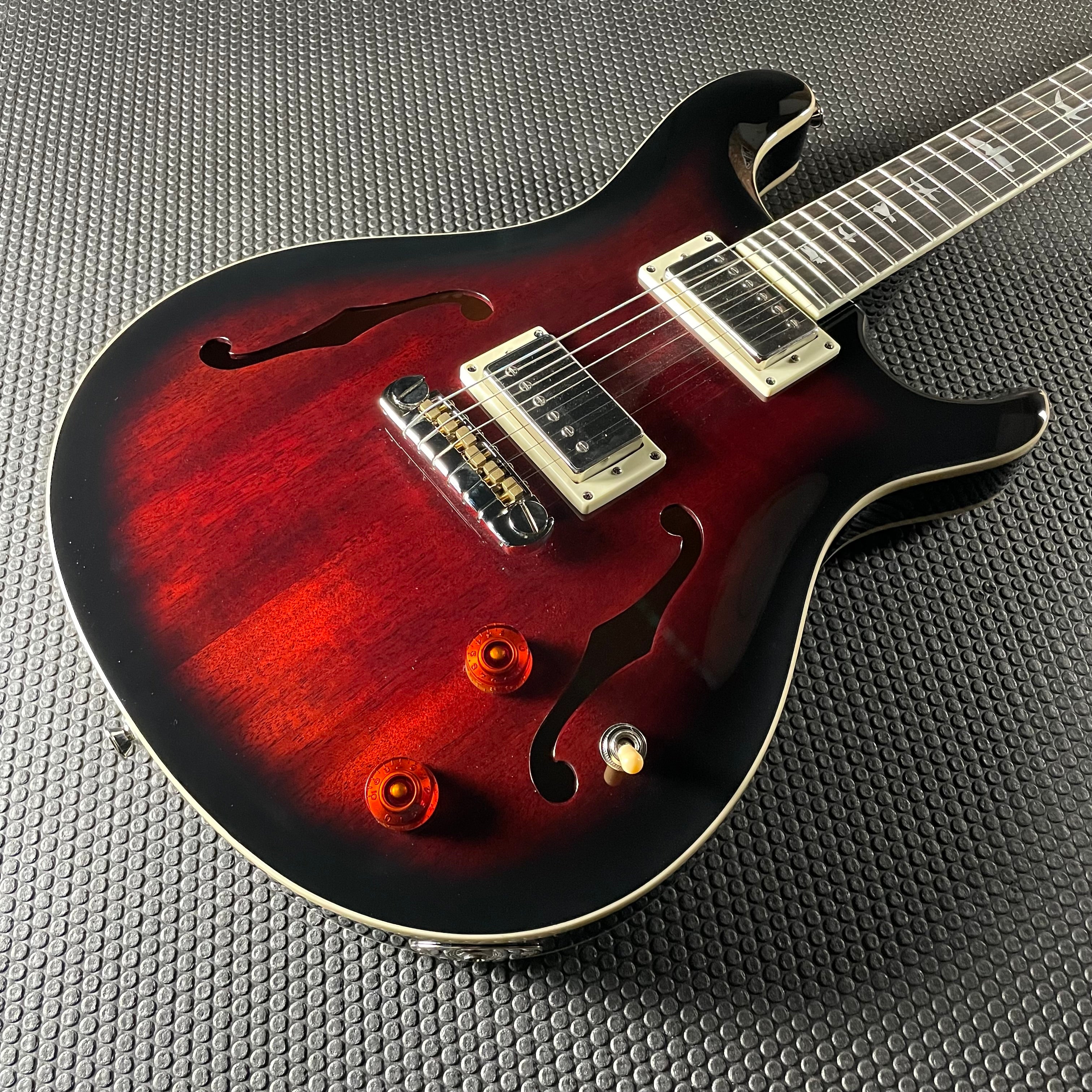 Paul Reed Smith, PRS SE Hollowbody Standard- Fire Red Burst (6lbs 13oz)