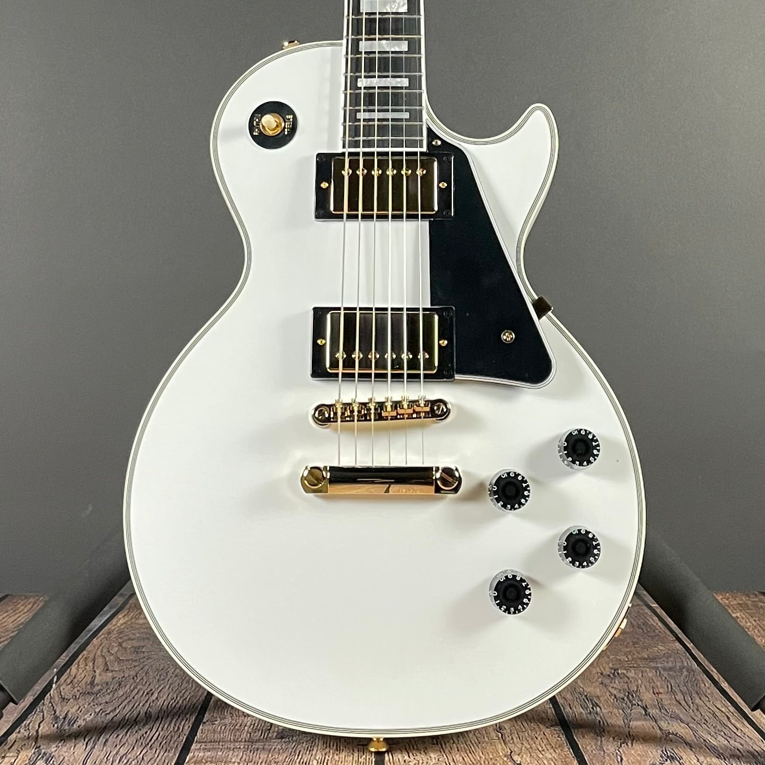 Epiphone Les Paul Custom w/OHSC - Alpine White