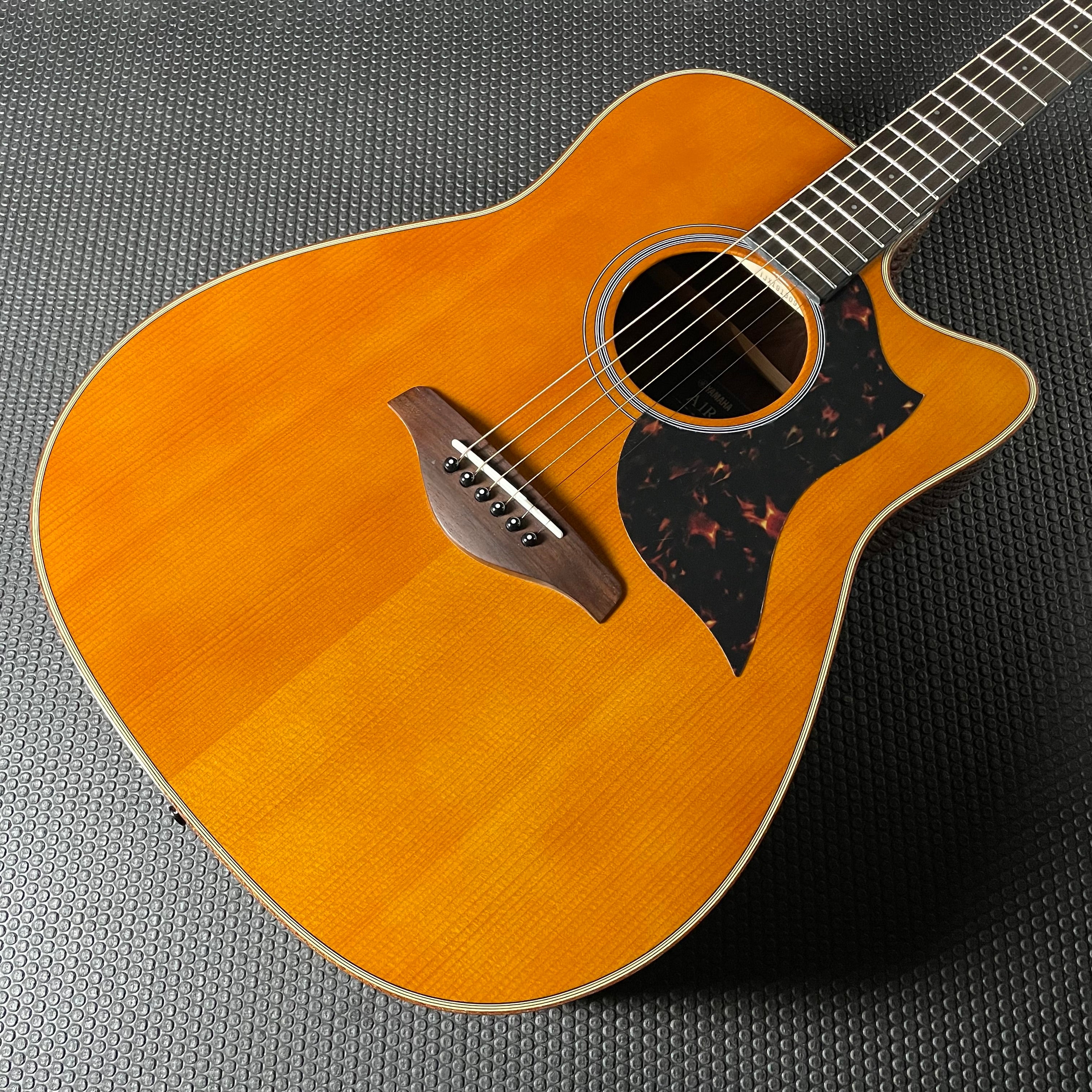 Yamaha A1R Western Cutaway, Rosewood - Vintage