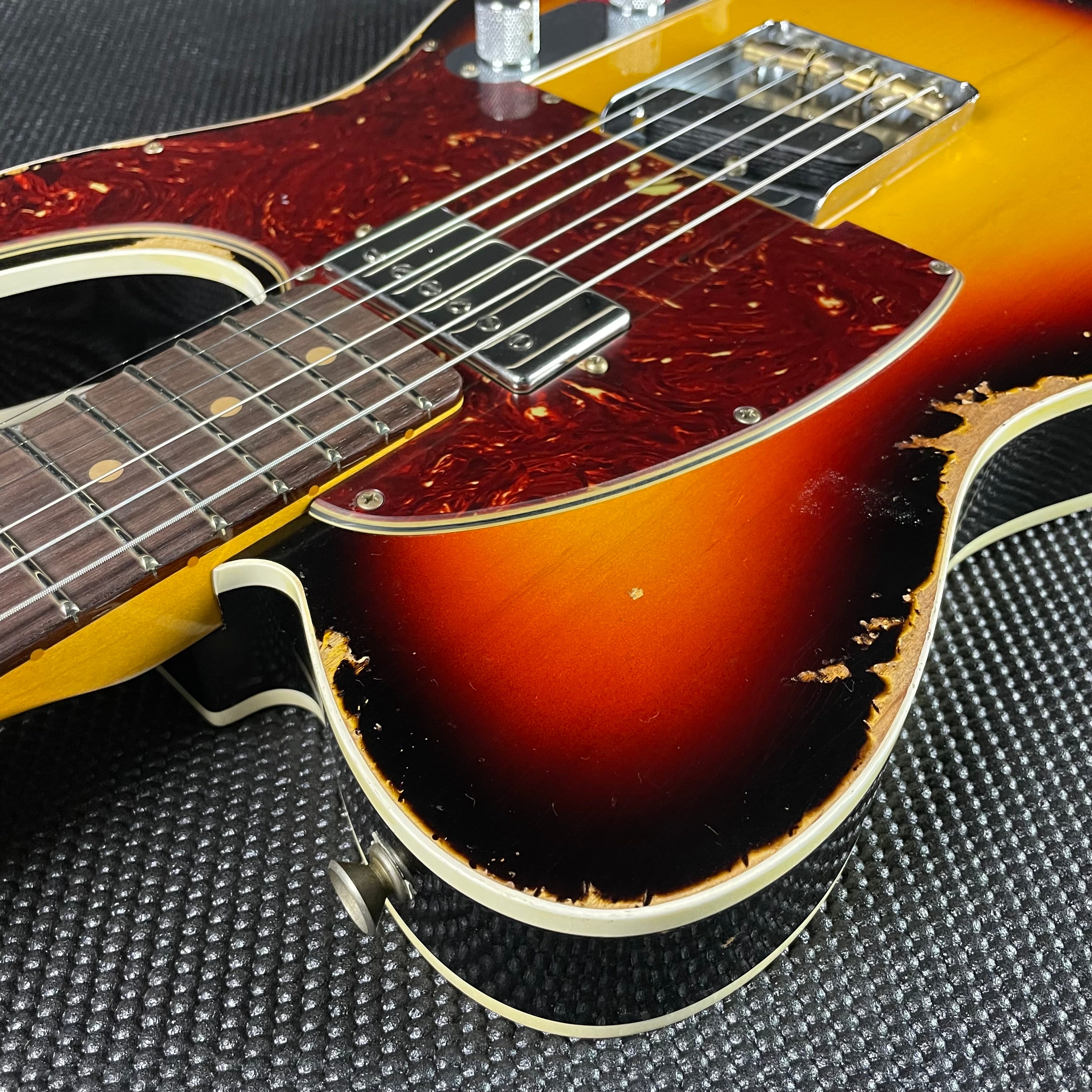 Fender Custom Shop LTD Reverse 1960 Tele Custom, Heavy Relic- 3-Color Sunburst (8lbs 1oz) - Metronome Music Inc.