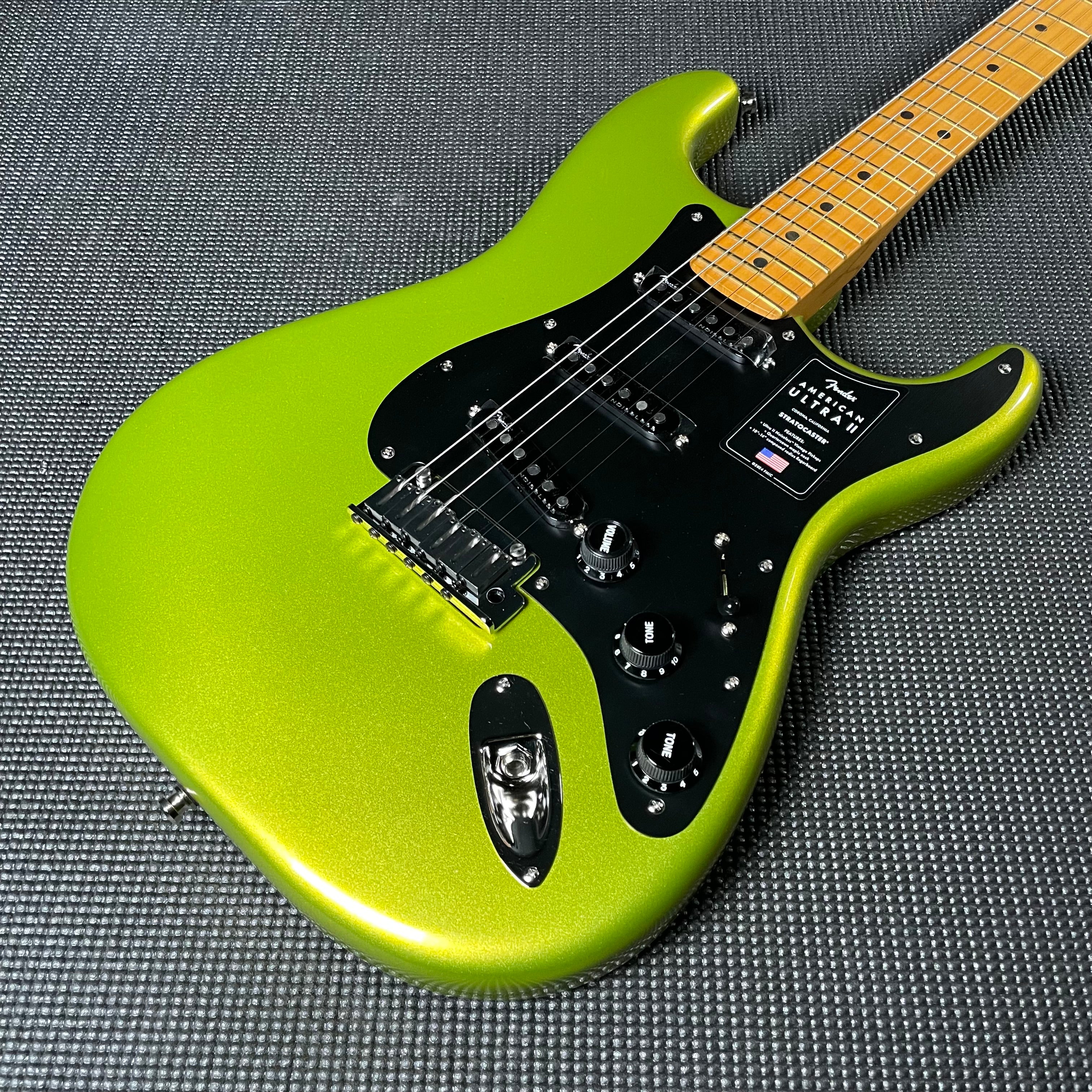 Fender American Ultra II Stratocaster, Maple - Solar Flare