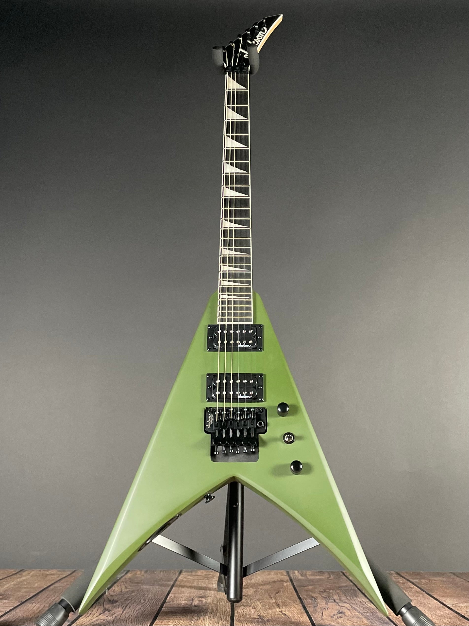 Jackson JS Series King V JS32, Amaranth- Matte Army Drab (6lbs 10oz)