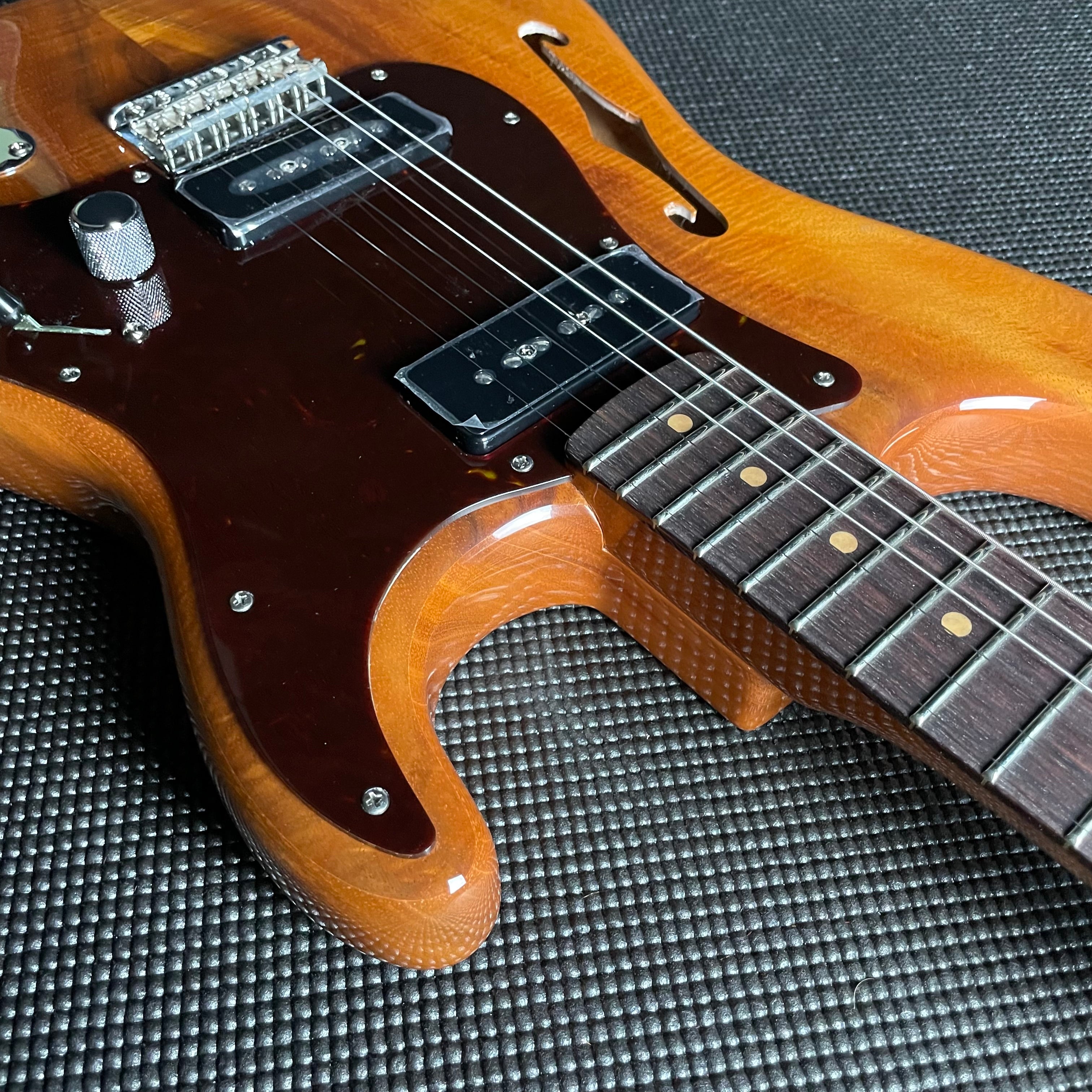 Fender Custom Shop Artisan Dual P90 Koa Strat, NOS, Rosewood Fingerboard- Aged Natural (7lbs 2oz) - Metronome Music Inc.