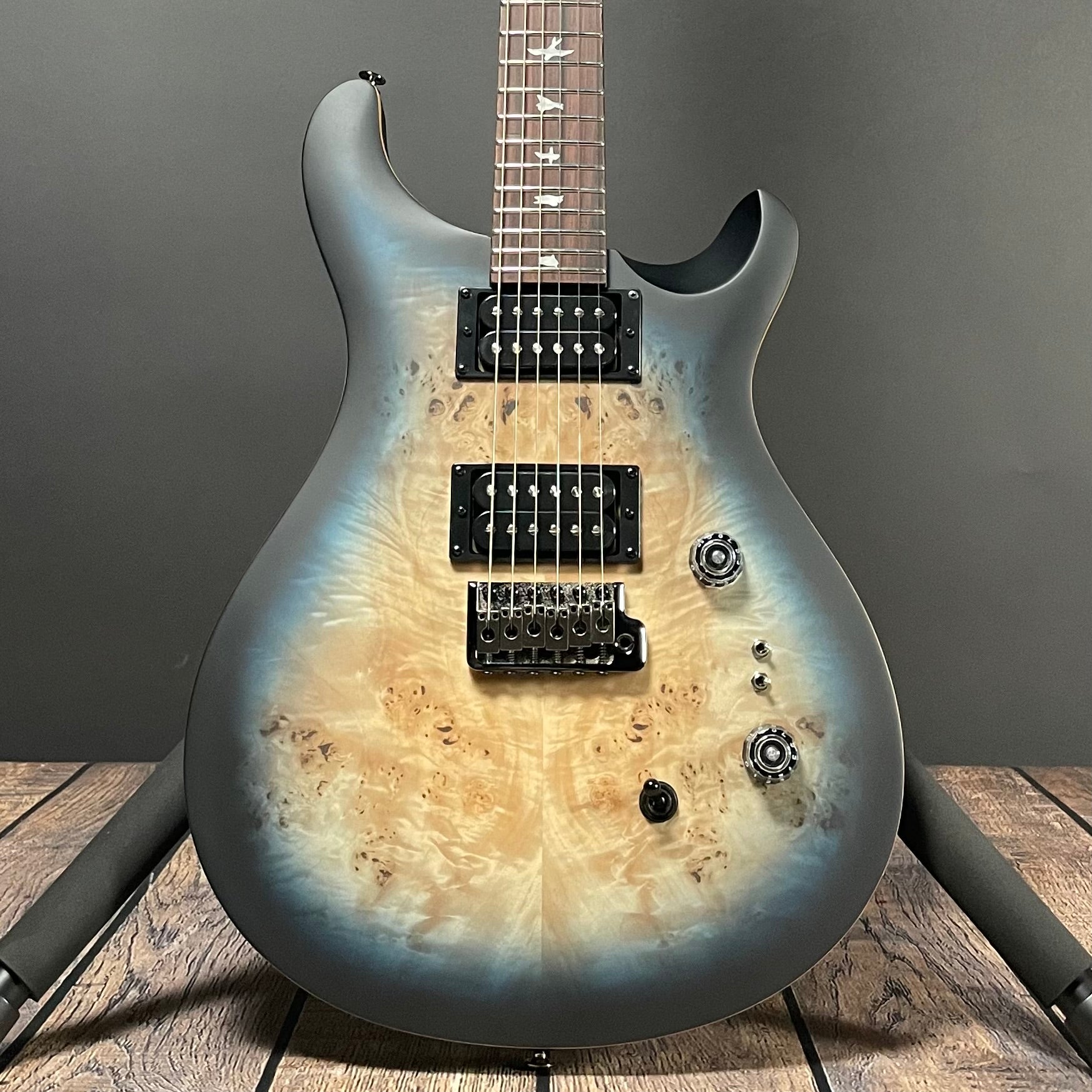 Paul Reed Smith, PRS SE "Exotic" Custom 24-08 Poplar Burl - Lake Blue Midnight Burst (SOLD)