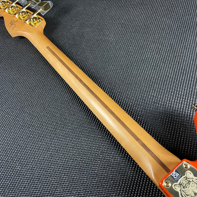 Fender Limited Edition Mike Kerr Jaguar Bass, Rosewood Fingerboard- Tiger's Blood Orange (MX23127654)