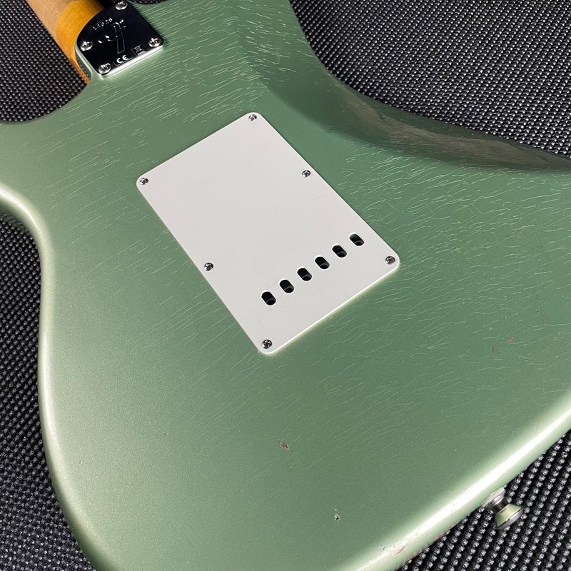 Fender Custom Shop Postmodern Stratocaster, Journeyman- Faded Aged Sage Green Metallic (7lbs 14oz) - Metronome Music Inc.