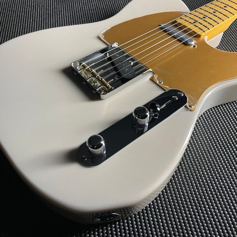 Fender JV Modified '50s Telecaster, Maple Fingerboard- White Blonde (JV004391)