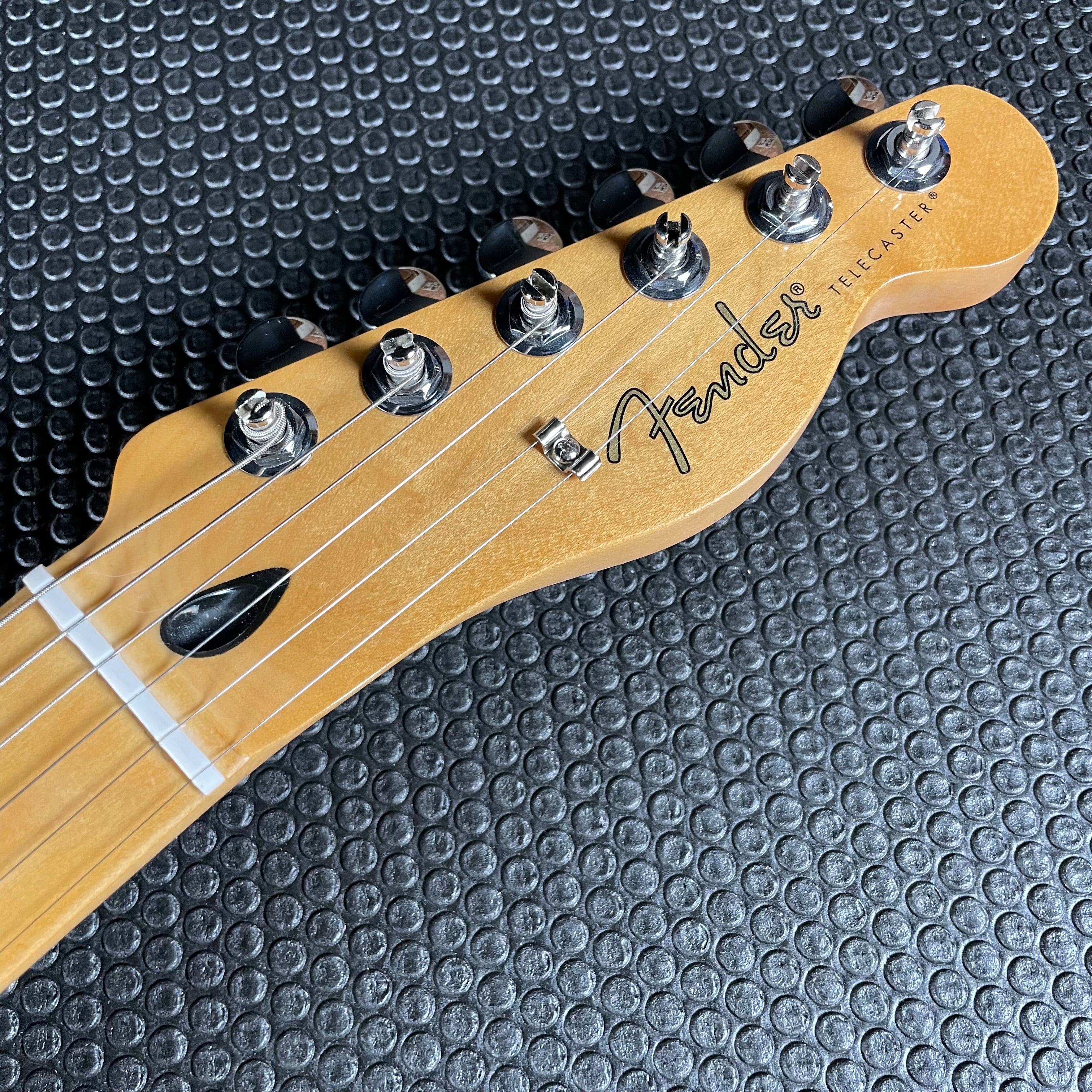 Fender Player II Telecaster- Butterscotch Blonde (5lbs 14oz)