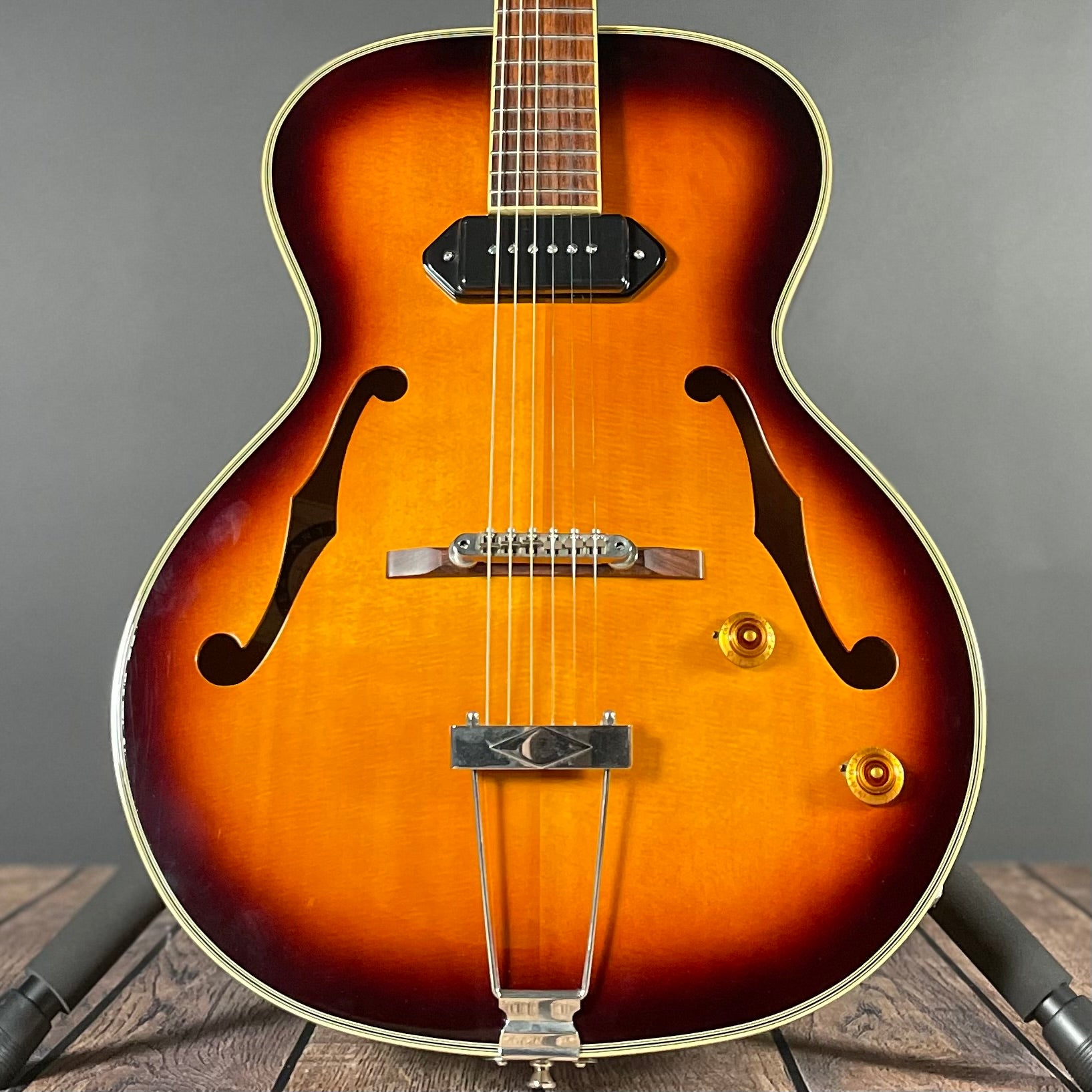 Alvarez Artist Series AD65E w/Bag - Sunburst (2010s)