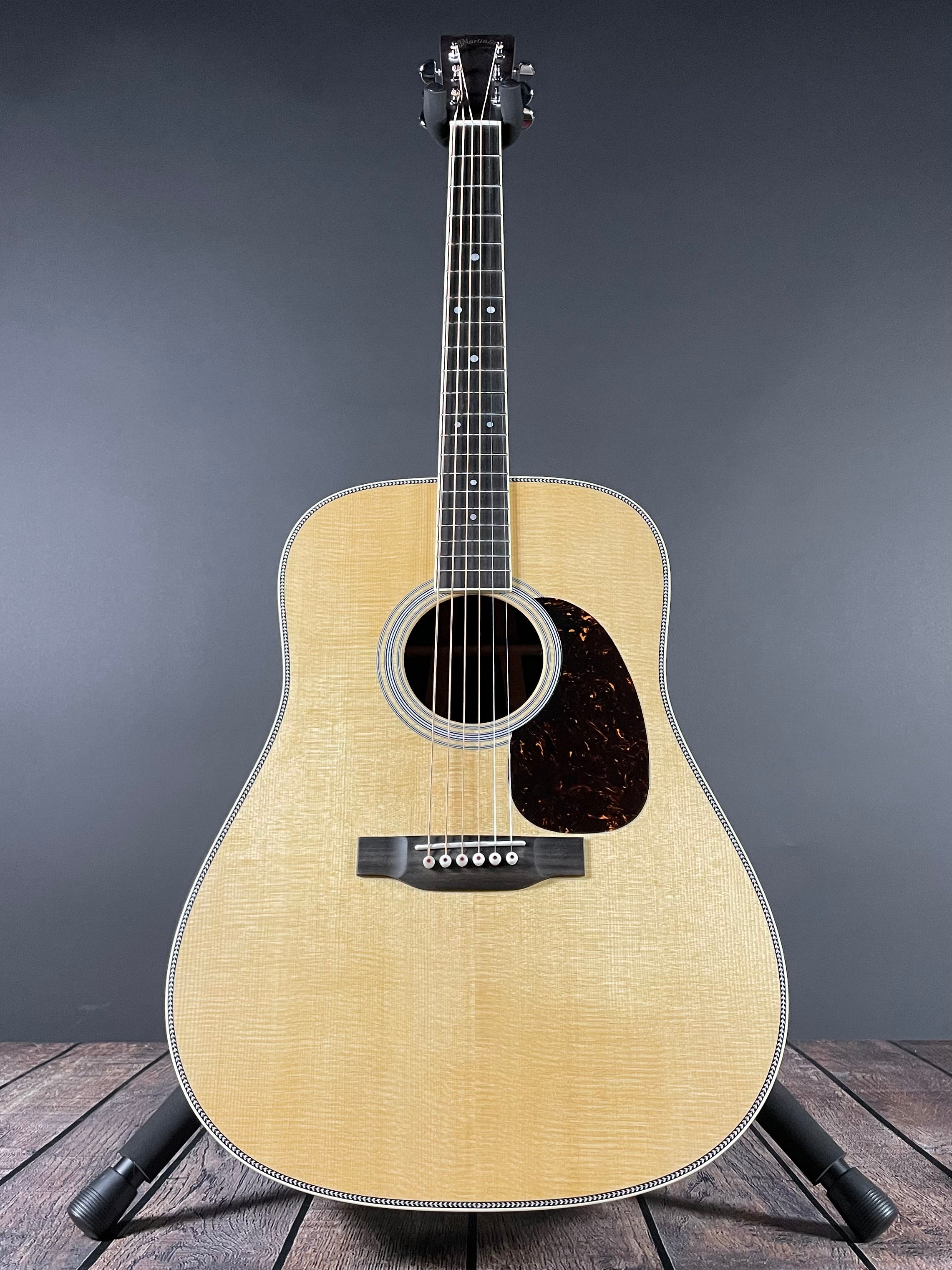 Martin Standard Series HD-35 w/Hardshell Case, Natural (2025)