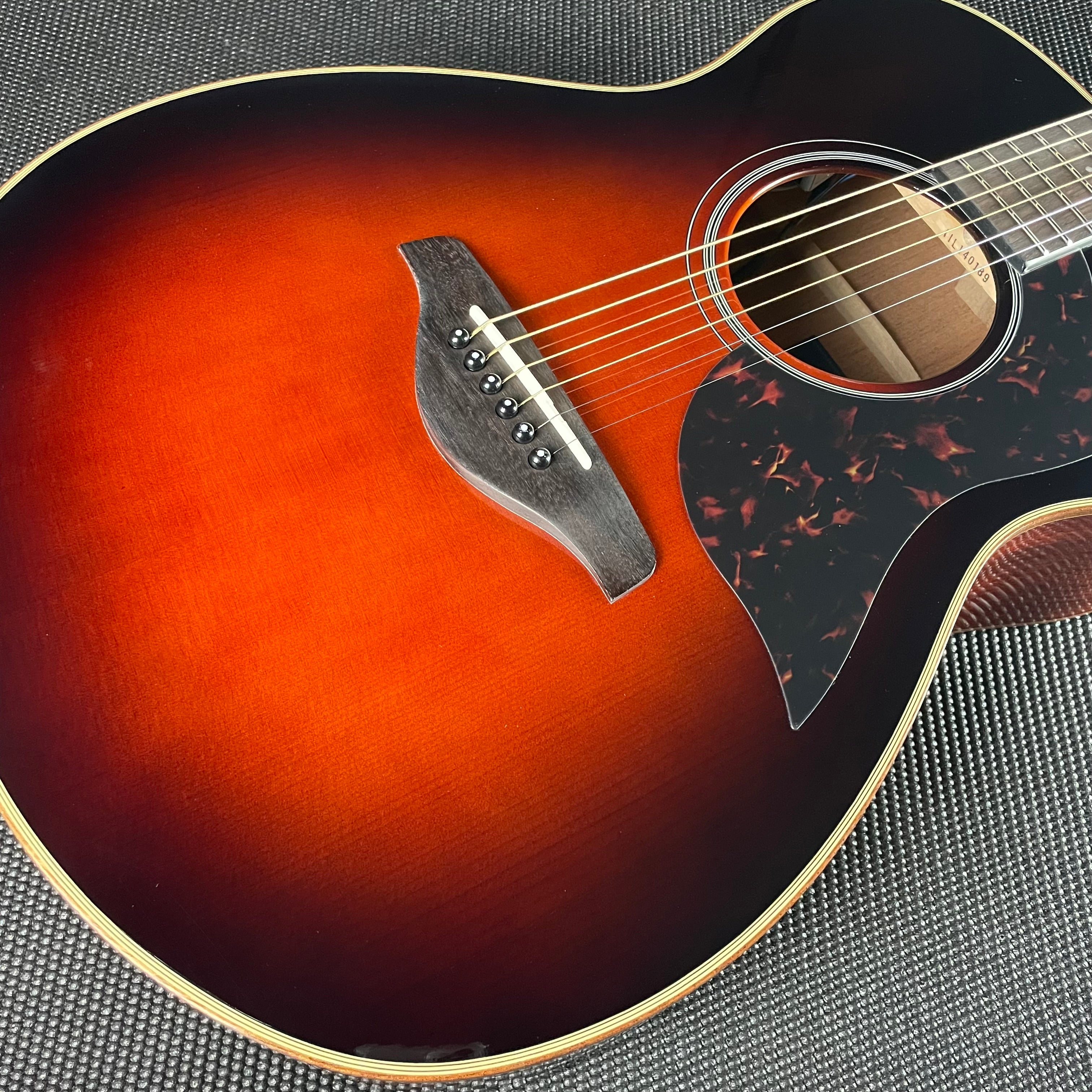 Yamaha AC1M Concert Cutaway, Mahogany- Tobacco Brown Sunburst (IIL130145) - Metronome Music Inc.