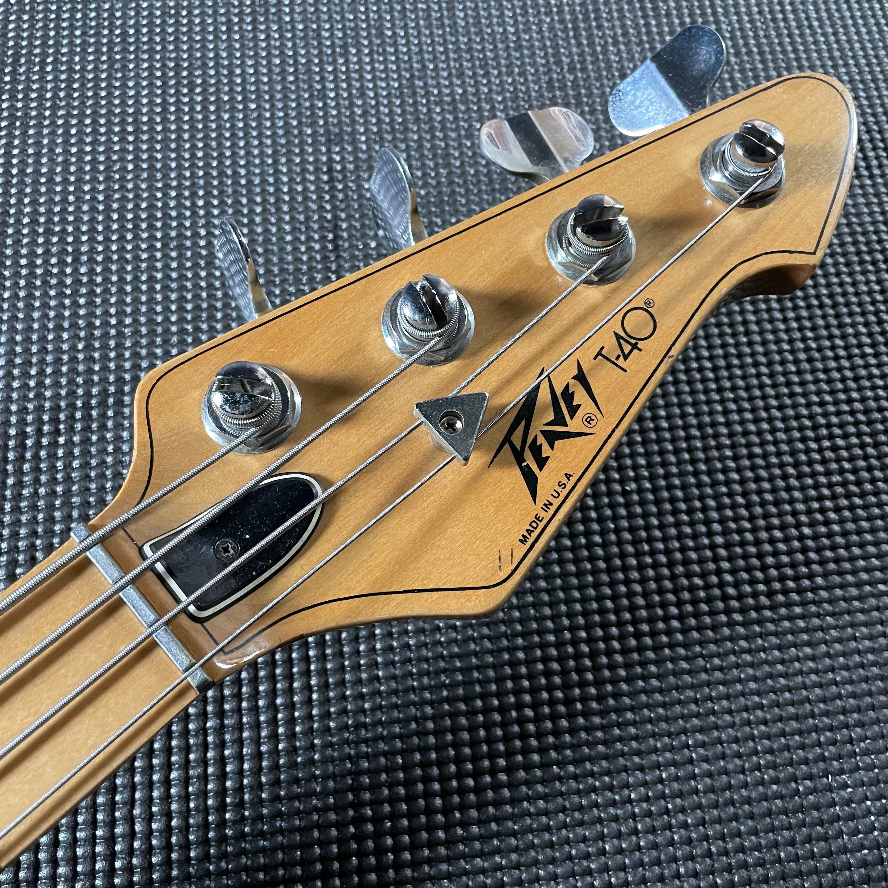 Peavy T-40 Bass Guitar w/OHSC (1982)