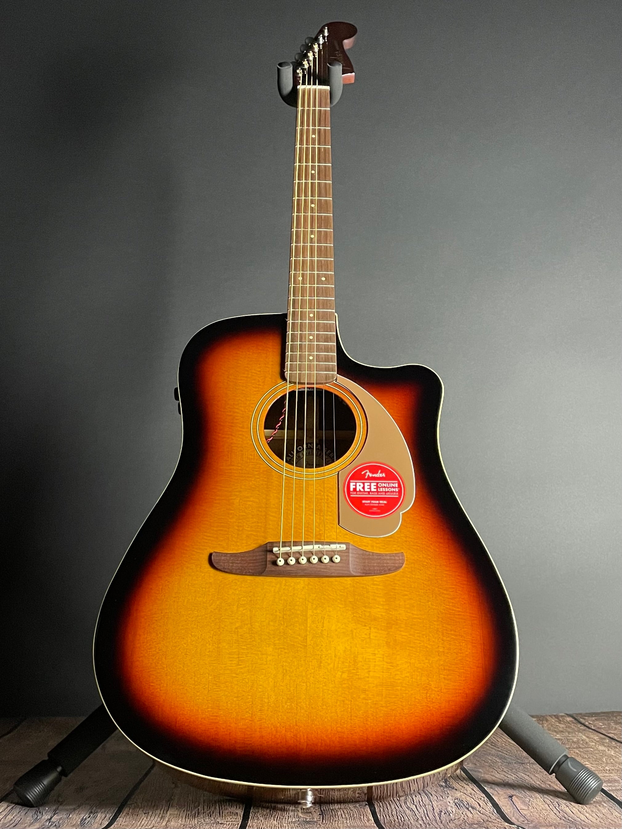 Fender Redondo Player Acoustic, Walnut Fingerboard- Sunburst - Metronome Music Inc.