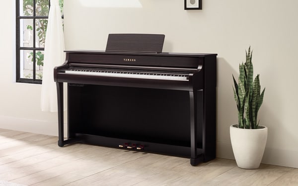 Yamaha Clavinova CLP-845 Digital Piano with Bench - Dark Rosewood