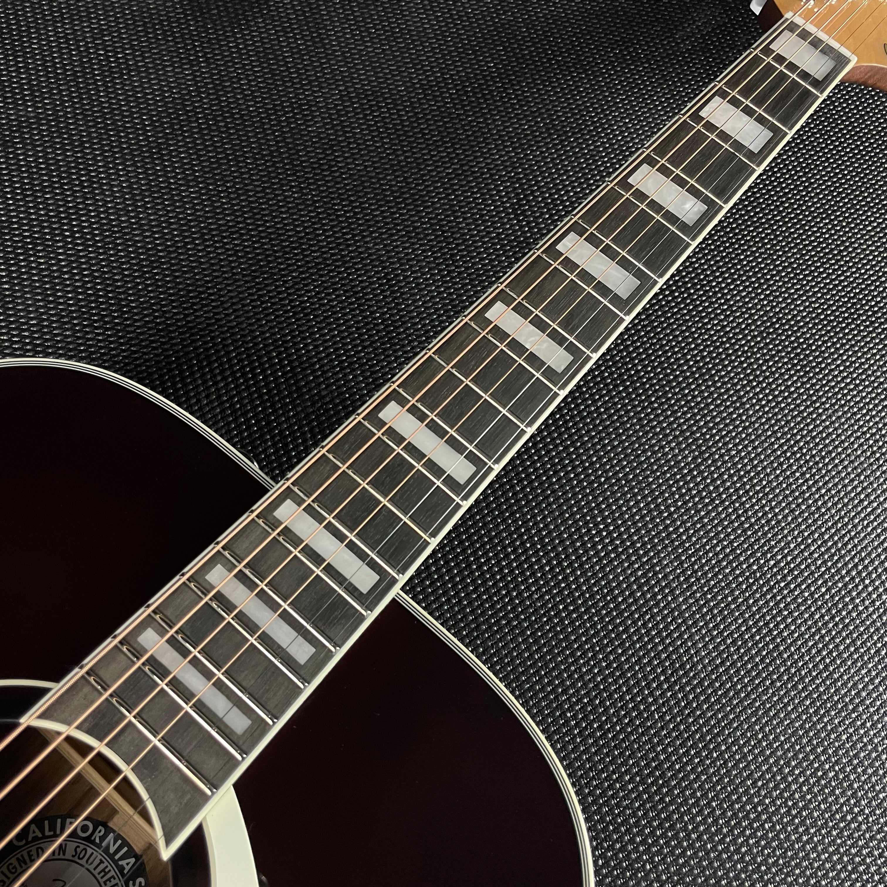 Fender King Vintage Acoustic w/OHSC, Ovangkol Fingerboard- Mojave - Metronome Music Inc.