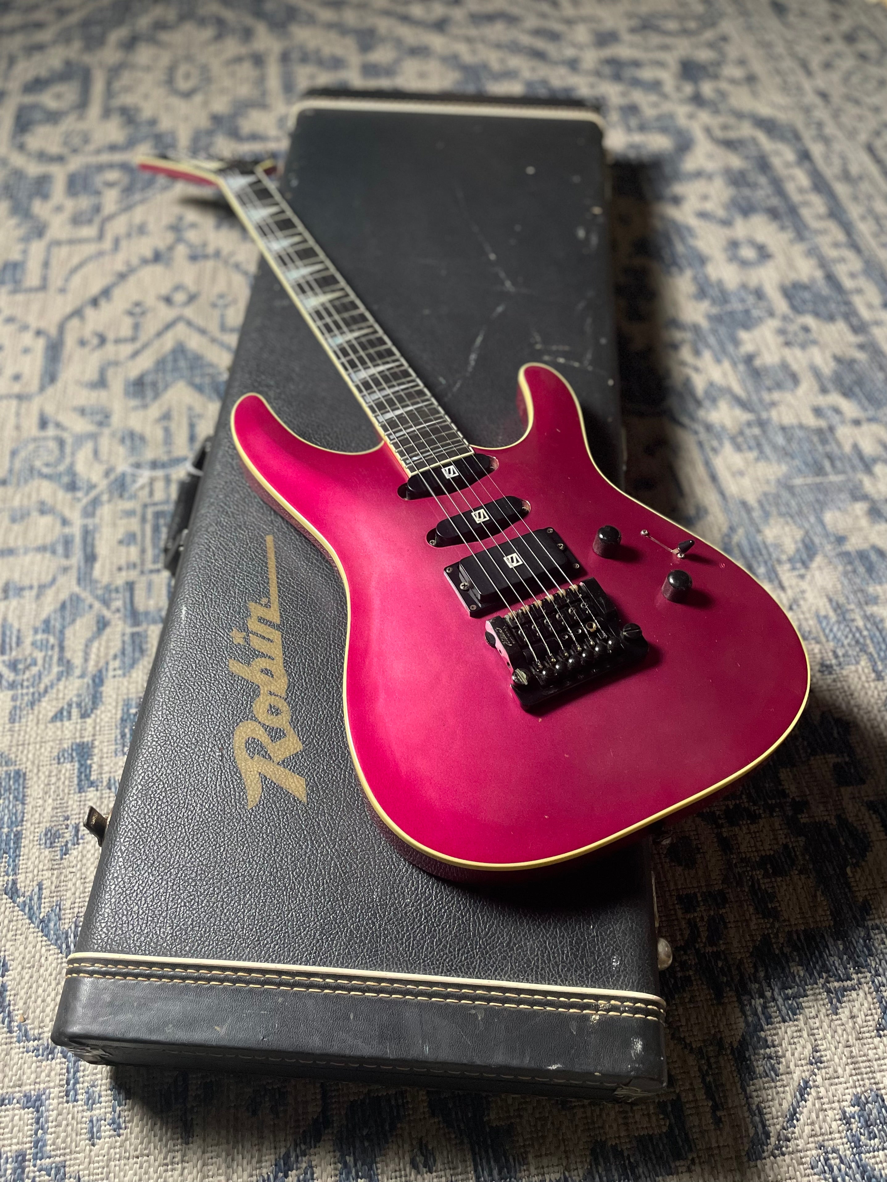 Robin Medley Custom w/OHSC- Sparkle Magenta (1986-87)