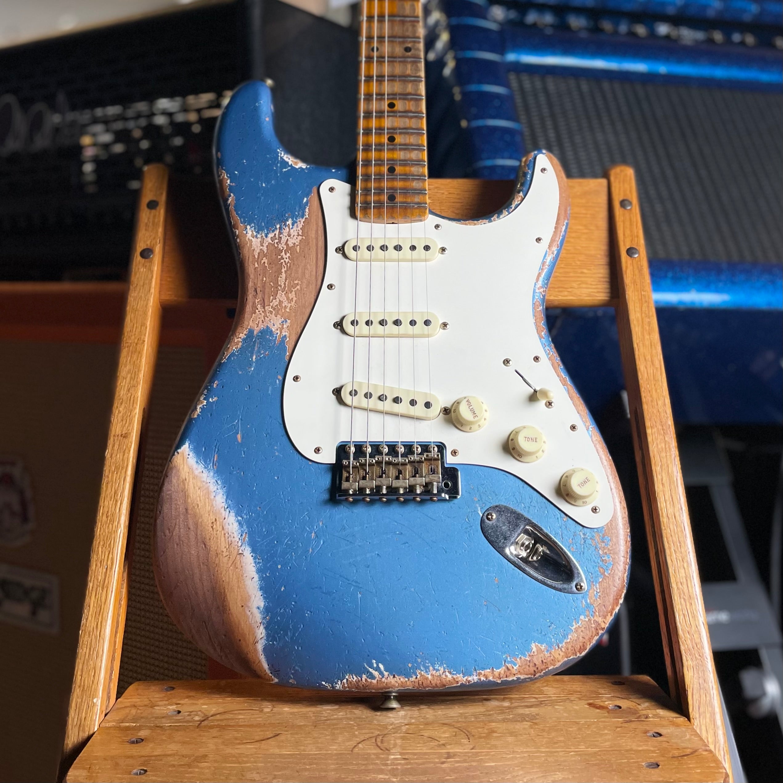 Fender Custom Shop LTD Red Hot Strat, Super Heavy Relic- Super Faded, Aged Lake Placid Blue (7lbs 13oz)