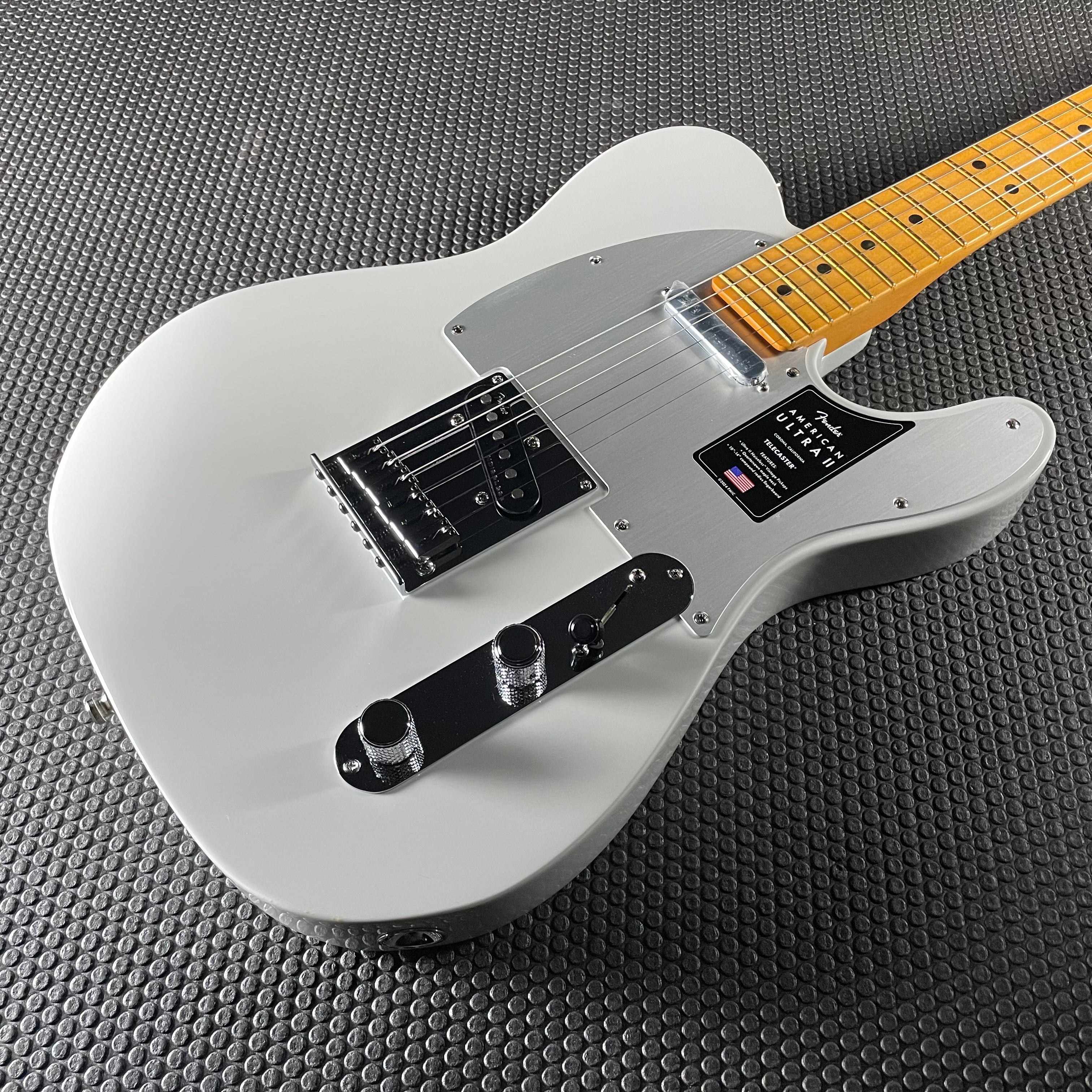 Fender American Ultra II Telecaster, Maple- Avalanche (7lbs 5oz)