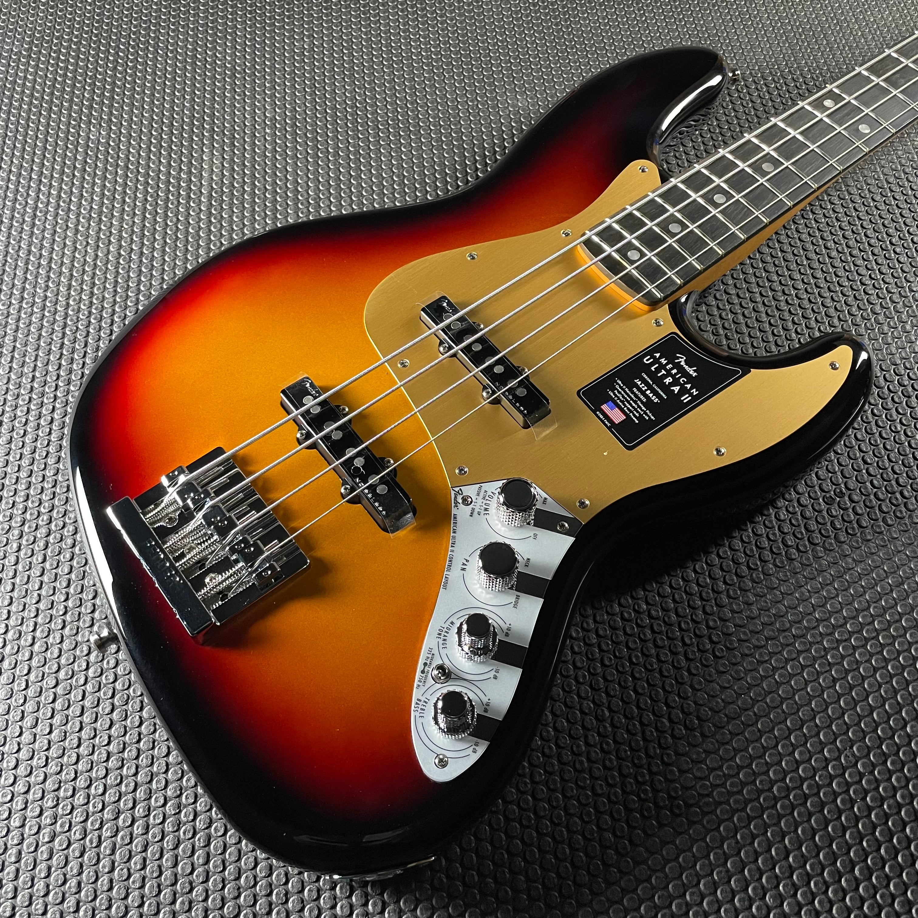 Fender American Ultra II Jazz Bass, Ebony- Ultraburst (8lbs 15oz)